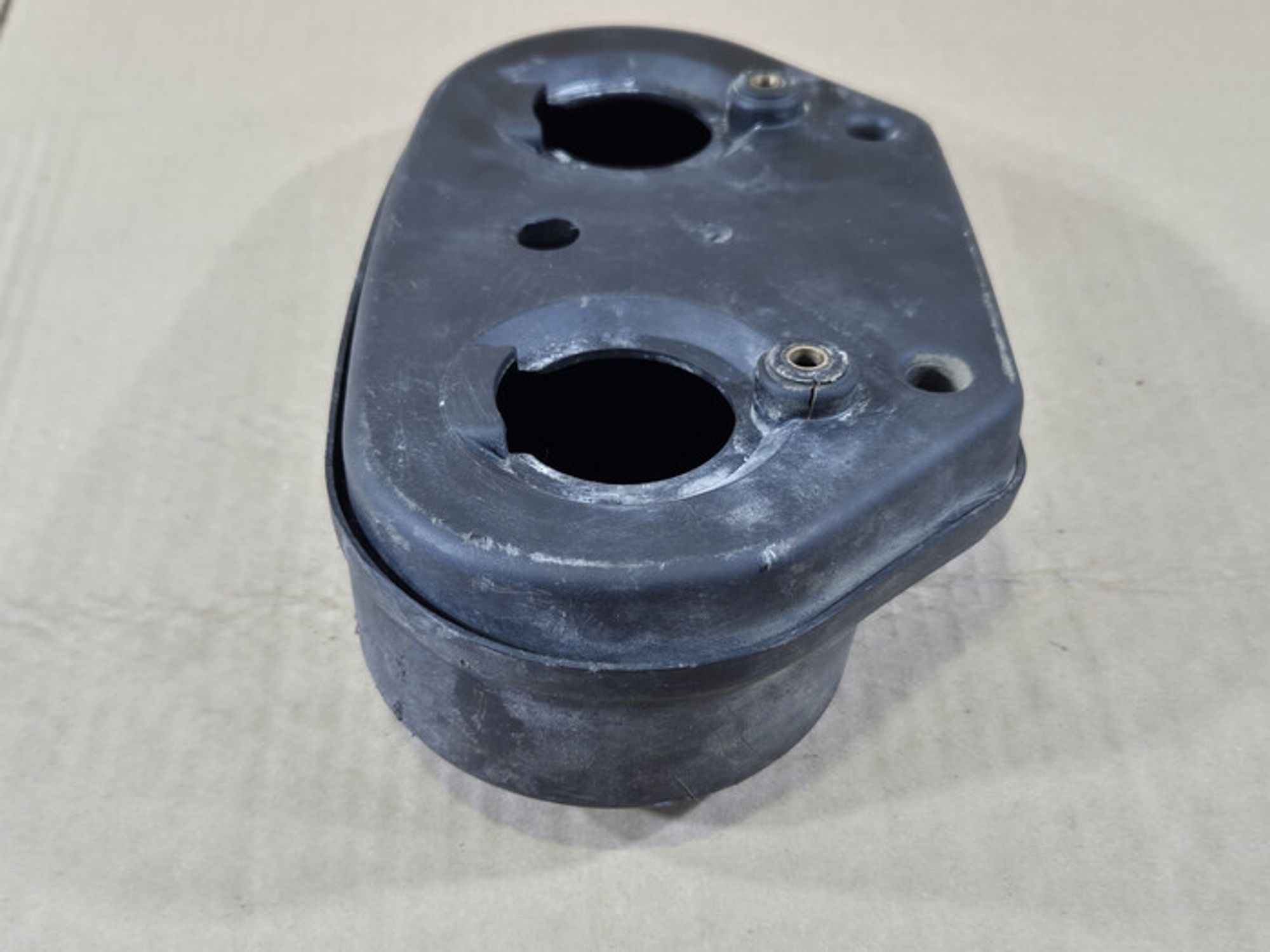 https://ycs.partsauto.market/partsauto-images/thmbs/78ee0fb3787e2dce013ed29fc8a1120c/e00d0ff7c5a6bfaf42af322e92a99419/a53bc246ff8ff40898d1dab7e7d02856.jpg