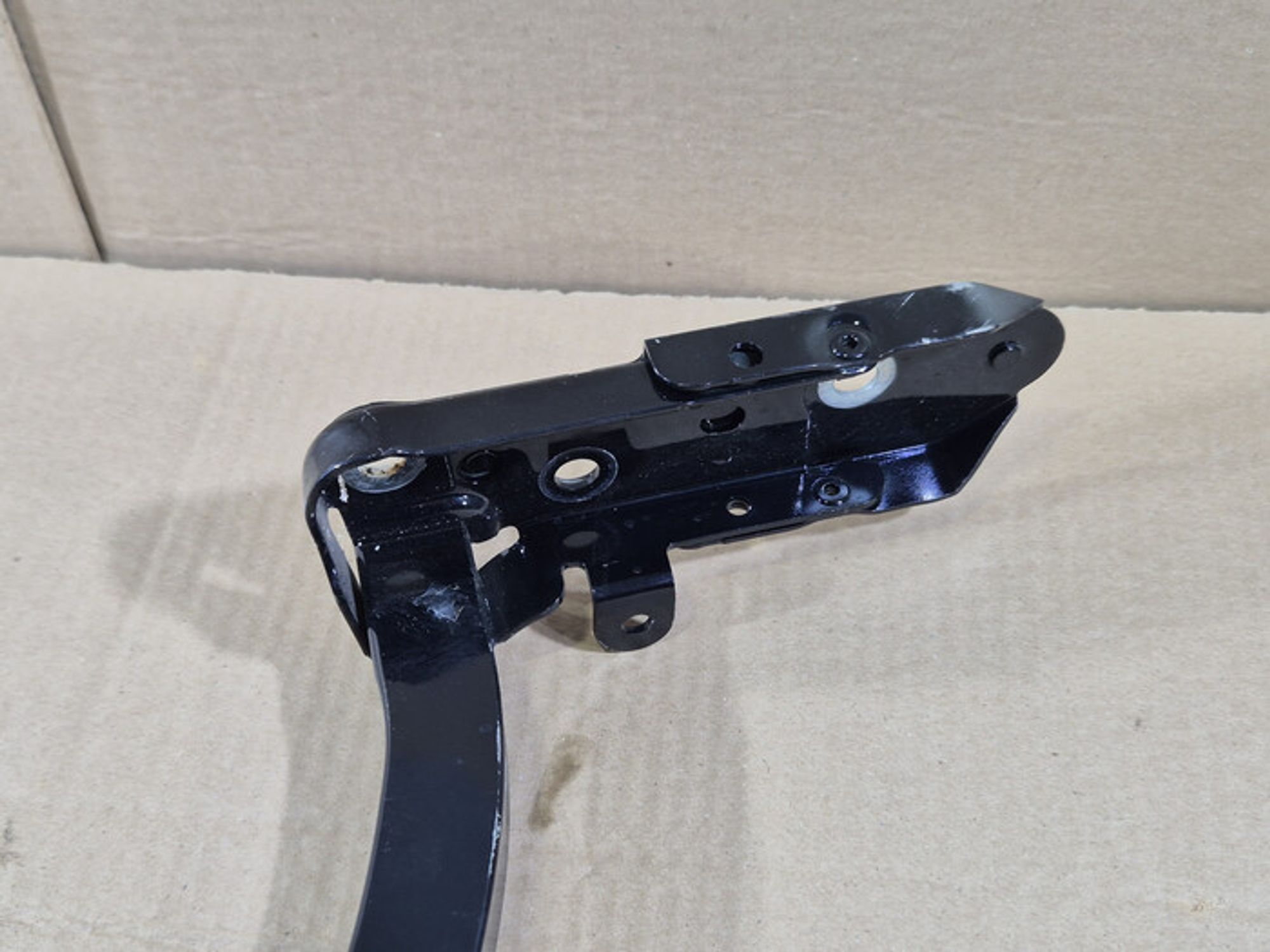 https://ycs.partsauto.market/partsauto-images/thmbs/78ee0fb3787e2dce013ed29fc8a1120c/e05cba3c5610c2c5651583e33b7b40fd/b3c3bc157ba70a29d60b72cdd0baea21.jpg