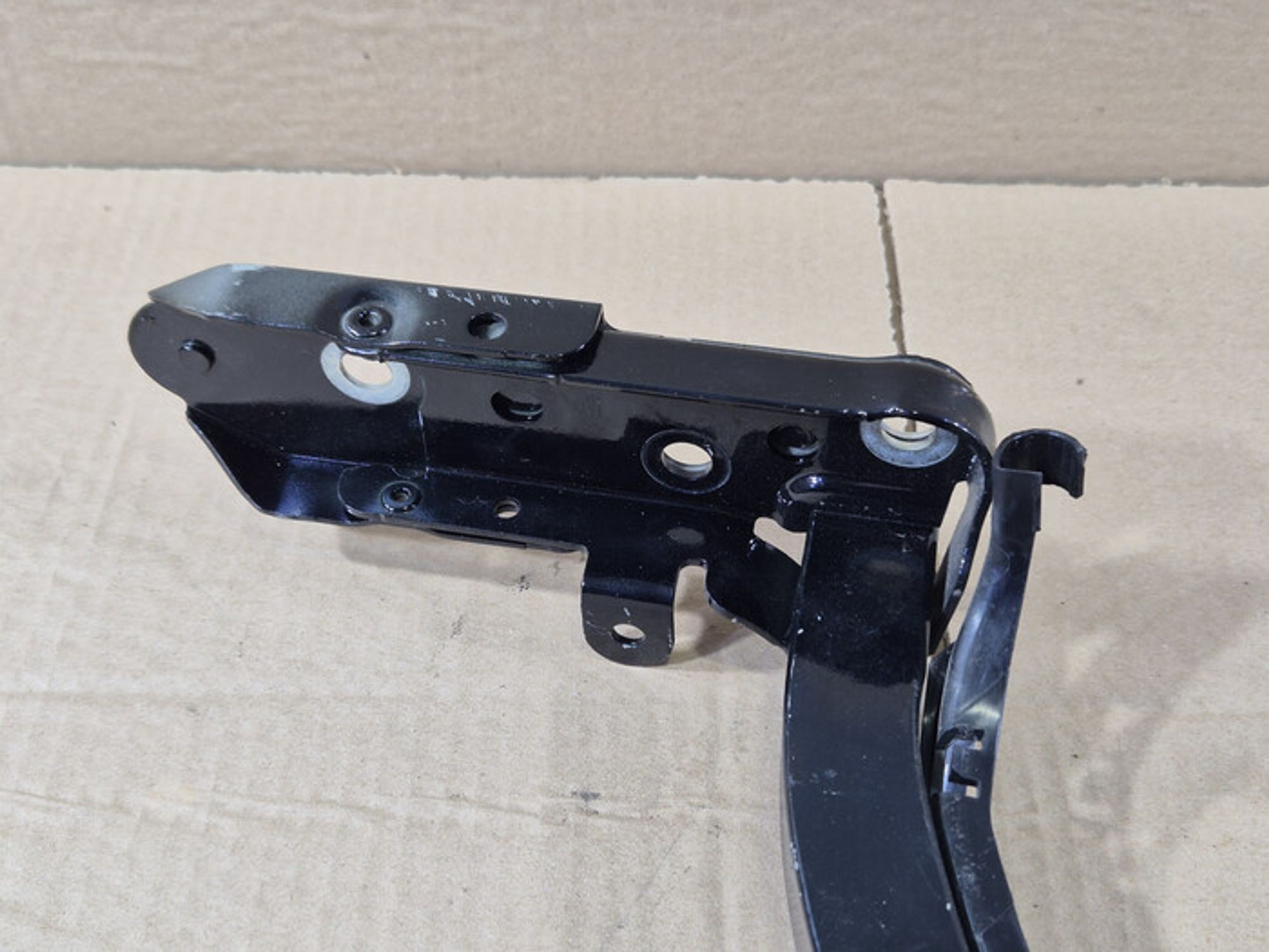 https://ycs.partsauto.market/partsauto-images/thmbs/78ee0fb3787e2dce013ed29fc8a1120c/e05cba3c5610c2c5651583e33b7b40fd/e7f46cd361fdb5eac40bc79f51d2102f.jpg