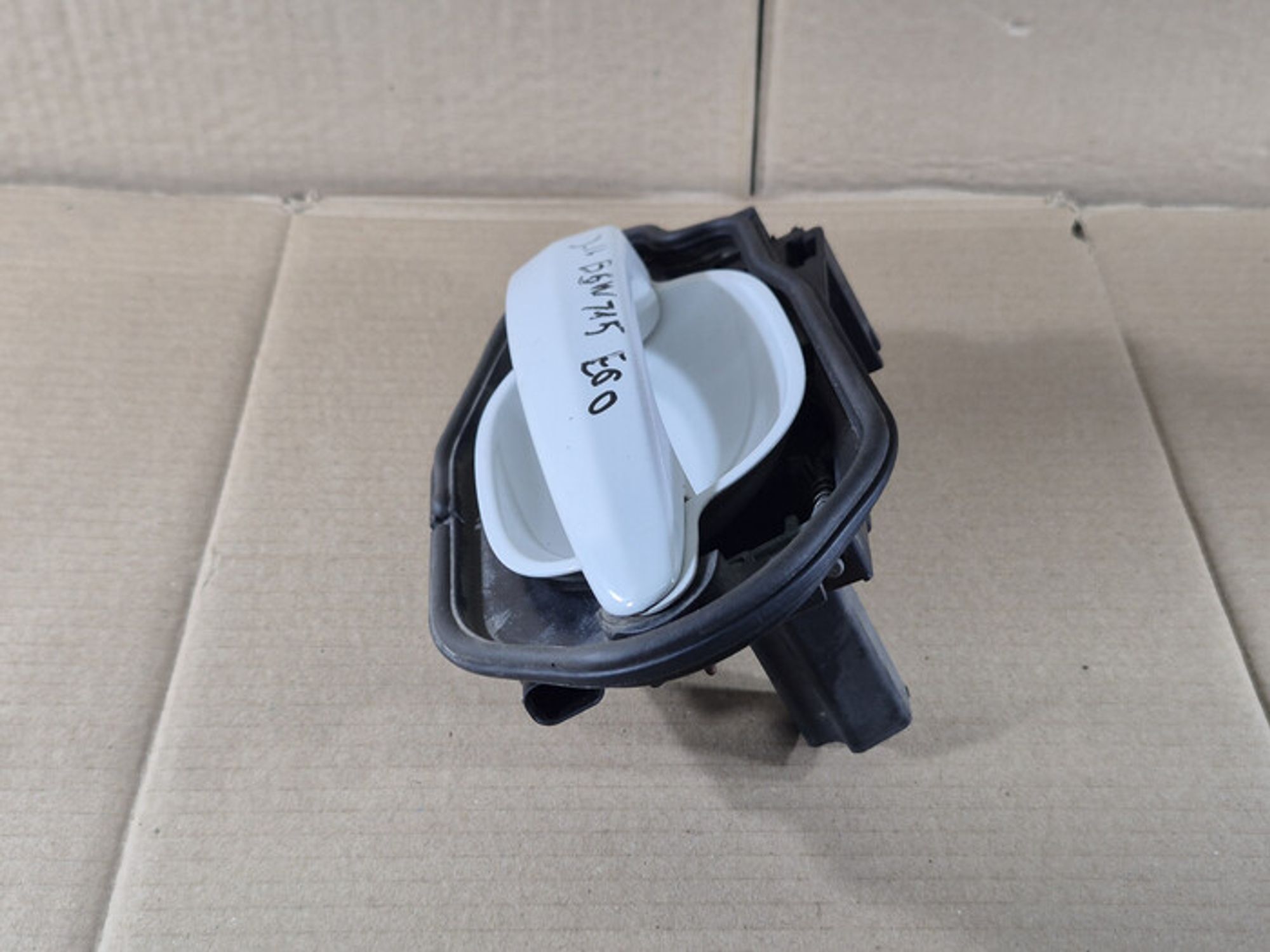 https://ycs.partsauto.market/partsauto-images/thmbs/78ee0fb3787e2dce013ed29fc8a1120c/e05ebf4e2e3766371b47a5f2c9fe0a43/baf3d407ba33262b012b74c38aa31013.jpg