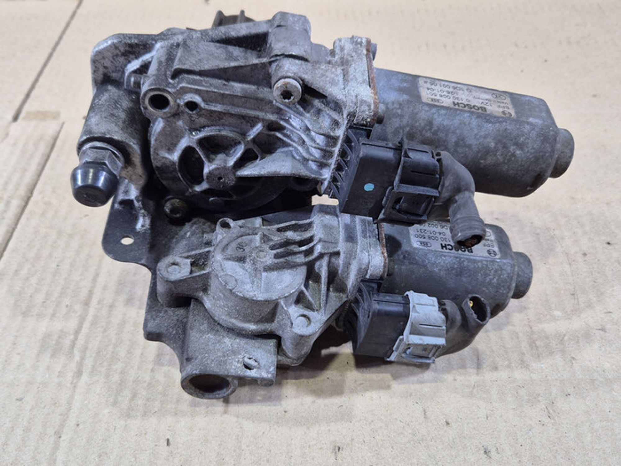 https://ycs.partsauto.market/partsauto-images/thmbs/78ee0fb3787e2dce013ed29fc8a1120c/e0b12b3a95d13c30ade82e9014fad932/a3a397395628adcbf88962ff27608a76.jpg