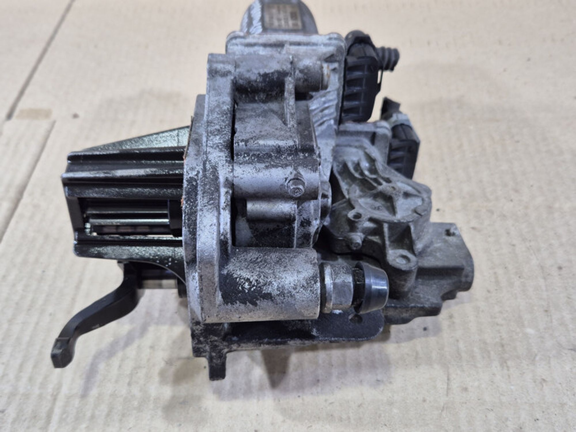 https://ycs.partsauto.market/partsauto-images/thmbs/78ee0fb3787e2dce013ed29fc8a1120c/e0b12b3a95d13c30ade82e9014fad932/bafe9853d634486f4b15462261bb1bfc.jpg