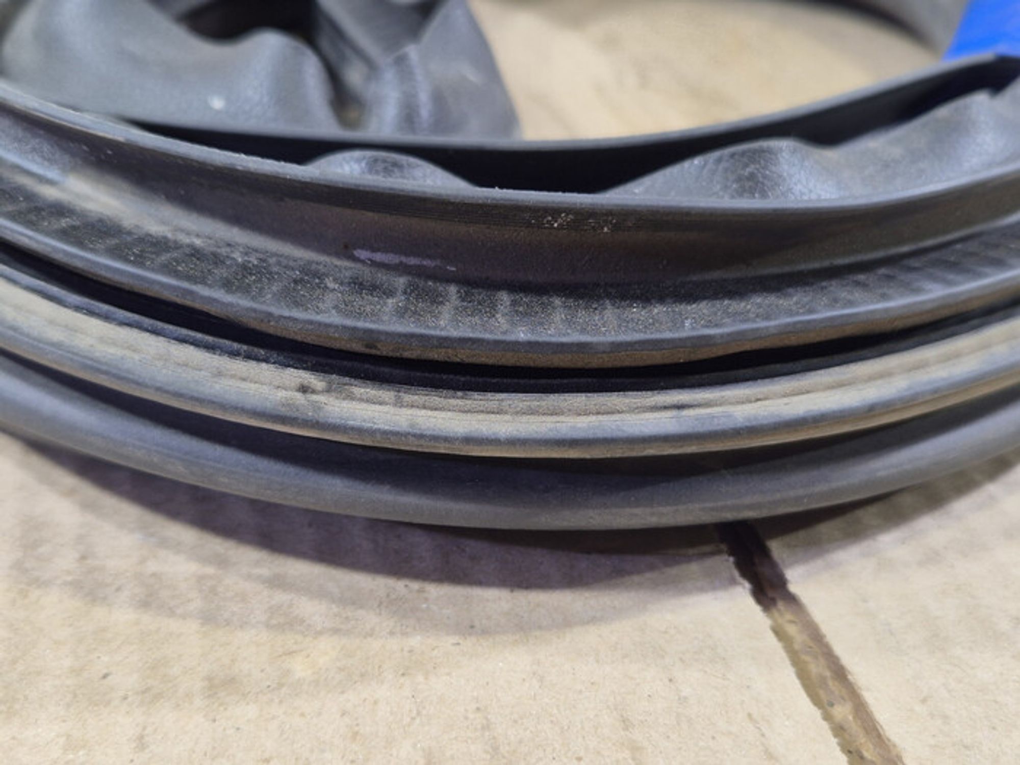 https://ycs.partsauto.market/partsauto-images/thmbs/78ee0fb3787e2dce013ed29fc8a1120c/e18dc279f2fd84b9c835244972e3fe6f/89bdaa2326e738ba106d6641d94e5b3b.jpg