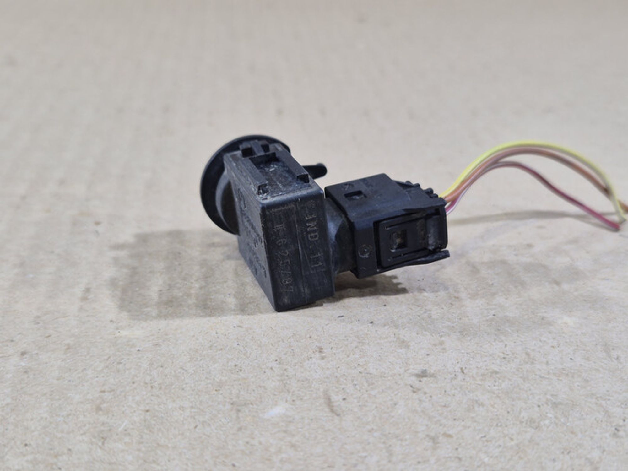 https://ycs.partsauto.market/partsauto-images/thmbs/78ee0fb3787e2dce013ed29fc8a1120c/e30f3f5332cff8d69ba98d84201a5833/e7cdfa93997c737002641fbd4ede744c.jpg