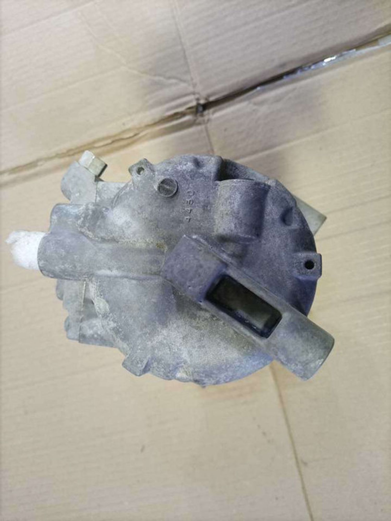 https://ycs.partsauto.market/partsauto-images/thmbs/78ee0fb3787e2dce013ed29fc8a1120c/e324544d2c59629bb103063a70f1d24b/850511854f7c54533b080eec65eb2fc6.jpg