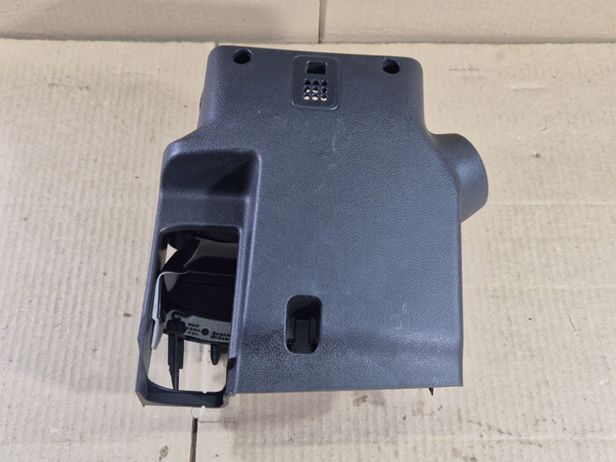 https://ycs.partsauto.market/partsauto-images/thmbs/78ee0fb3787e2dce013ed29fc8a1120c/e4dfd31222ba4576f6f0d9facf594fe5/4a81320be17abc2159cb121c95f5cbea.jpg