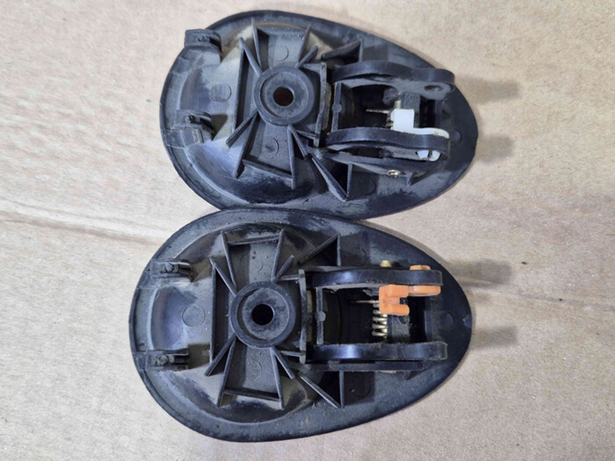 https://ycs.partsauto.market/partsauto-images/thmbs/78ee0fb3787e2dce013ed29fc8a1120c/e910a68ba66680660dc0caba61851225/0e65cad0c89b857ac93e943ec87bae7d.jpg