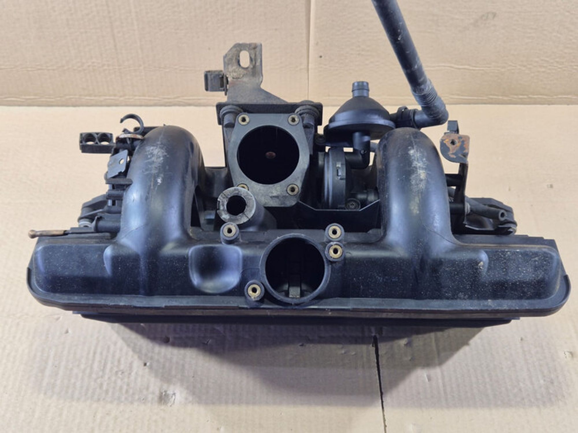 https://ycs.partsauto.market/partsauto-images/thmbs/78ee0fb3787e2dce013ed29fc8a1120c/ea6adf8a4fe374259792712f09b6570e/ba3b7cd4b2b7e9a96a588eb049b679b3.jpg