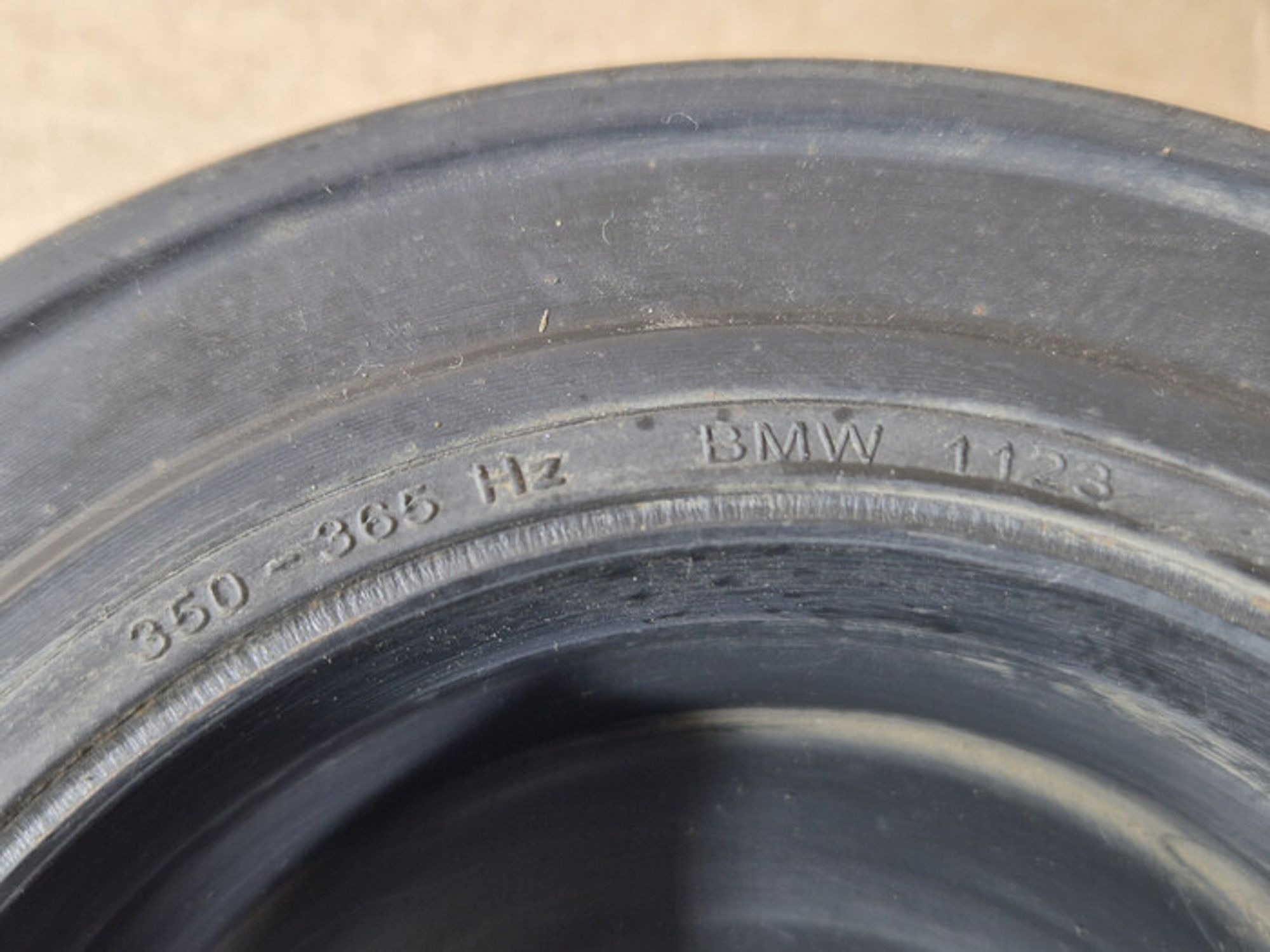 https://ycs.partsauto.market/partsauto-images/thmbs/78ee0fb3787e2dce013ed29fc8a1120c/eaf58568270fdd06fd52675e236c34fd/5760959560ba0c8428074d3466573979.jpg