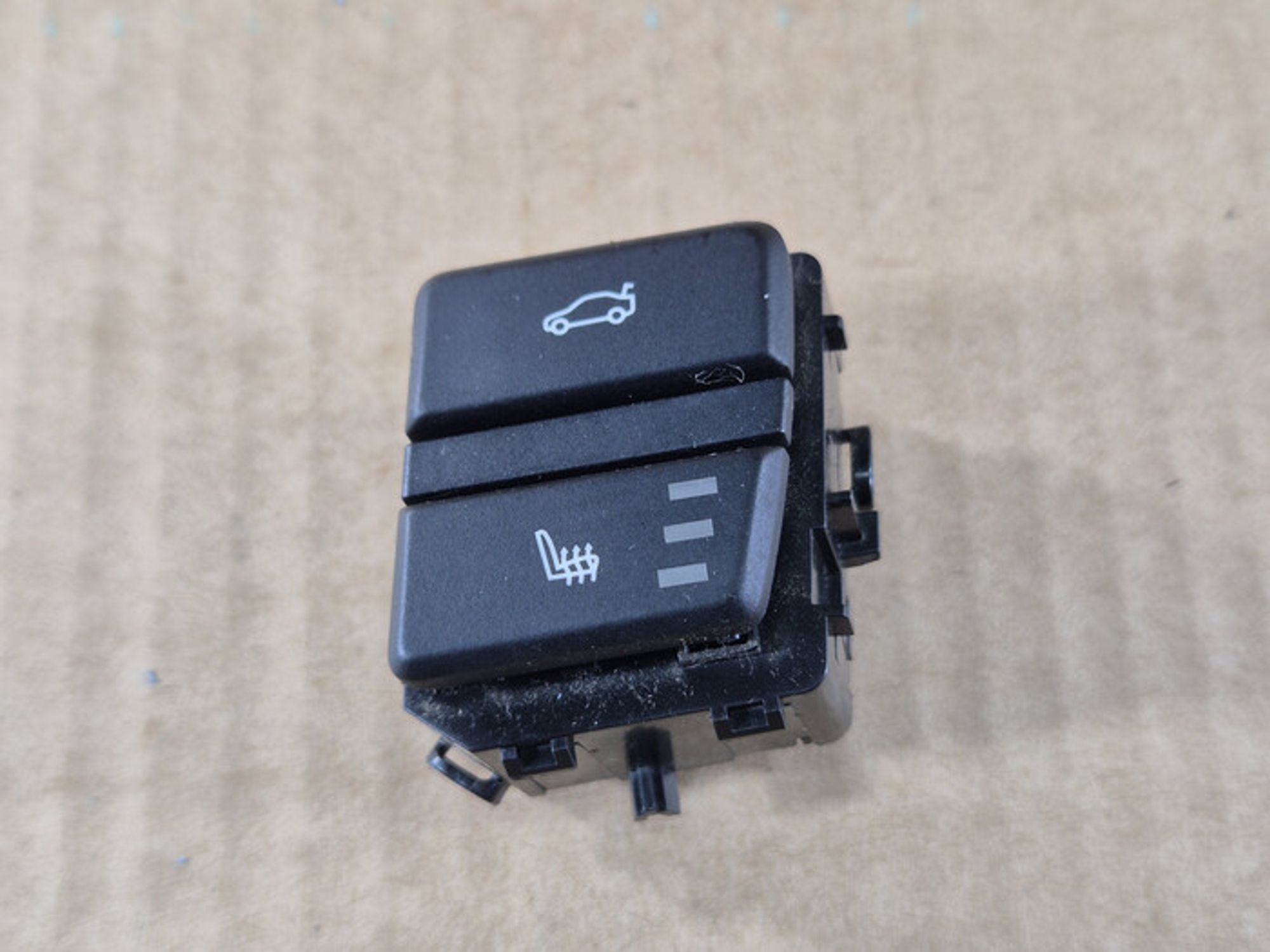 https://ycs.partsauto.market/partsauto-images/thmbs/78ee0fb3787e2dce013ed29fc8a1120c/ec451a90b216f58a70edfa668cb6b7fc/3b9858ad0e1338527c5e3fa9c61a2c28.jpg