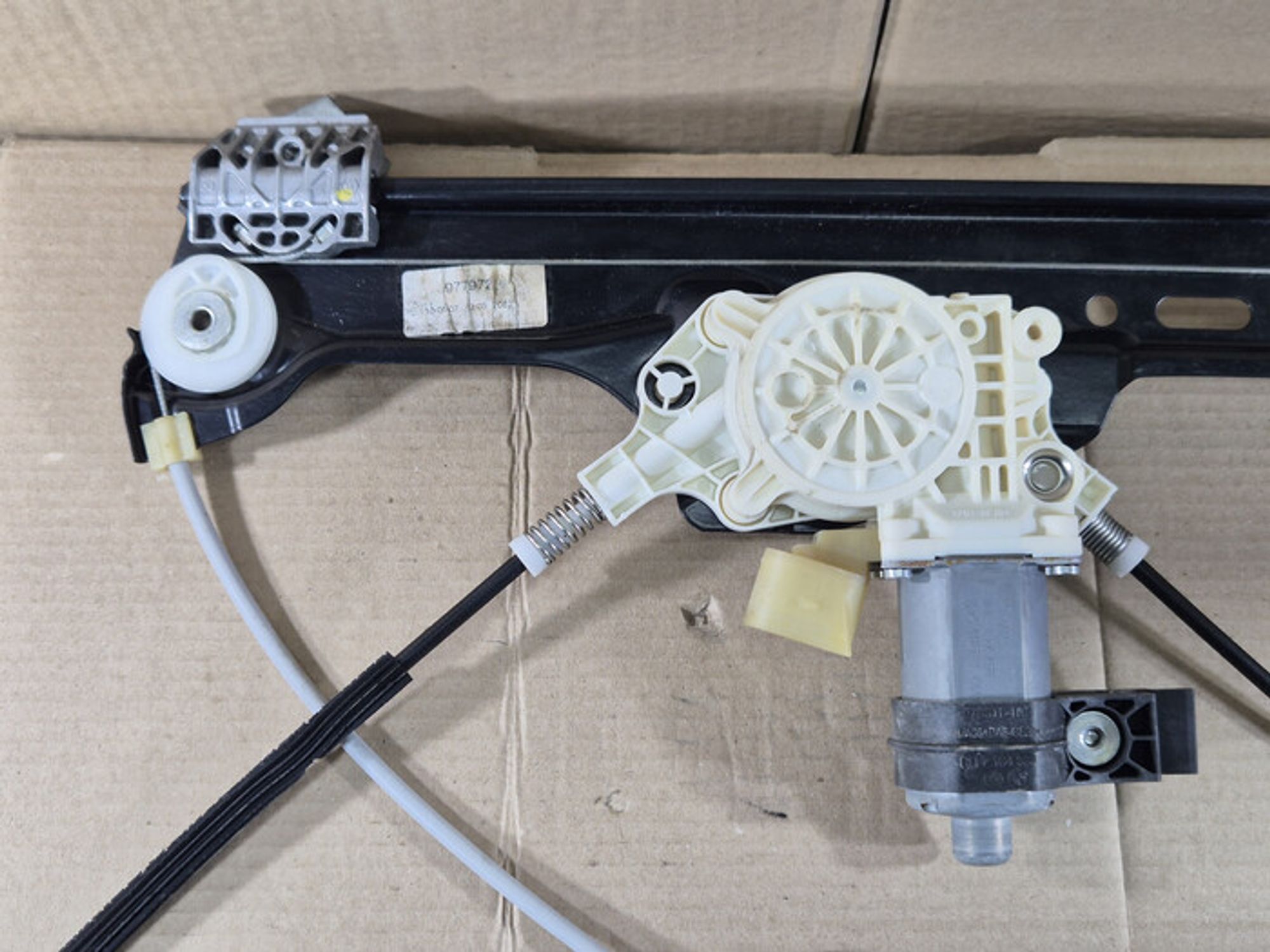 https://ycs.partsauto.market/partsauto-images/thmbs/78ee0fb3787e2dce013ed29fc8a1120c/ec7f029ec38fe03363128855835773c1/ee9731dabb7543e80d19a2f60776464f.jpg