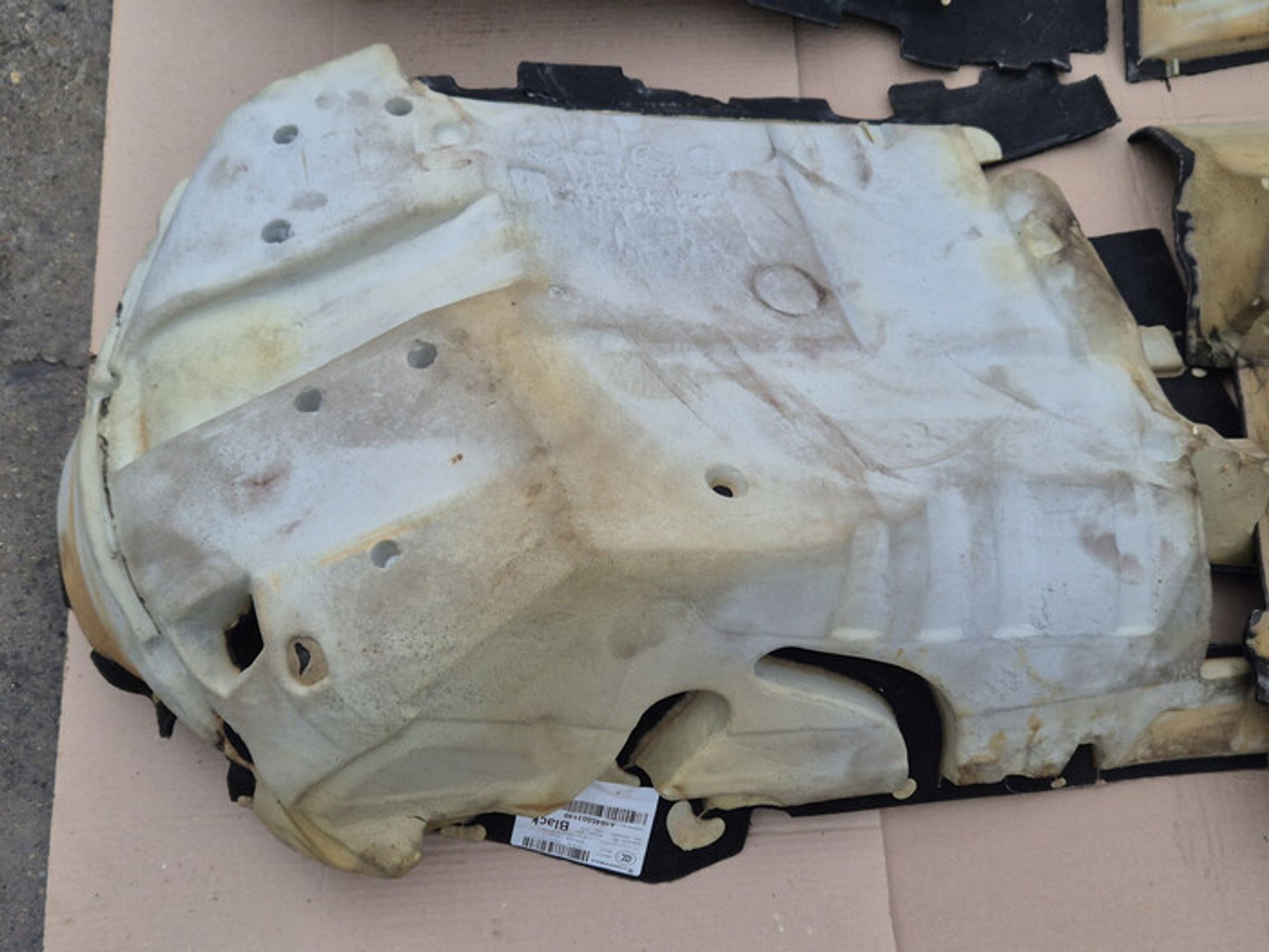https://ycs.partsauto.market/partsauto-images/thmbs/78ee0fb3787e2dce013ed29fc8a1120c/ef2fbde333ec69c348145546493baeb4/9352795747b25b5aa3b3f0c664c2ac3f.jpg
