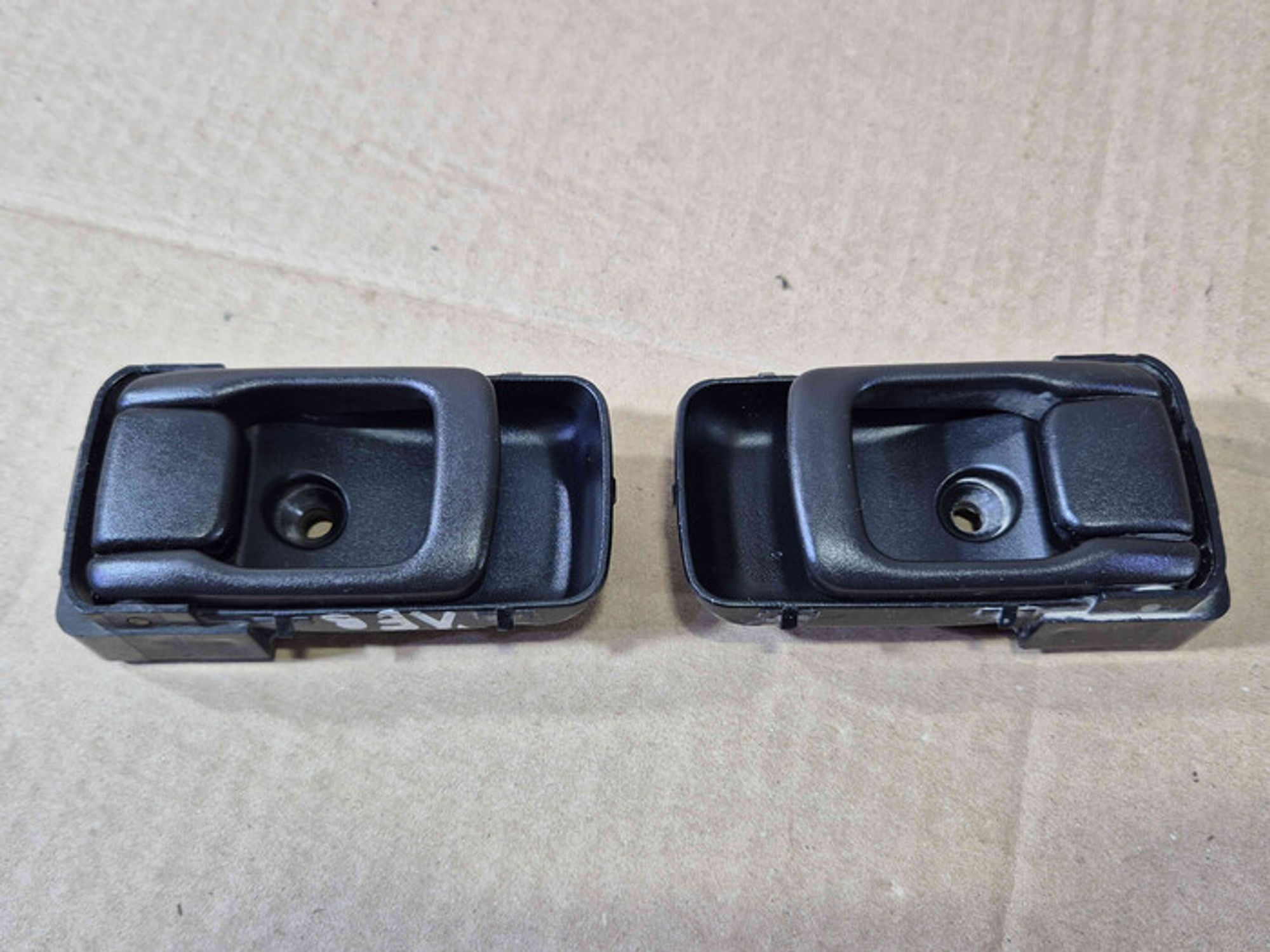 https://ycs.partsauto.market/partsauto-images/thmbs/78ee0fb3787e2dce013ed29fc8a1120c/ef43e1f01dda50b2081b1d1f411c197c/cc0307d9fe116e800c05af3ae801b190.jpg