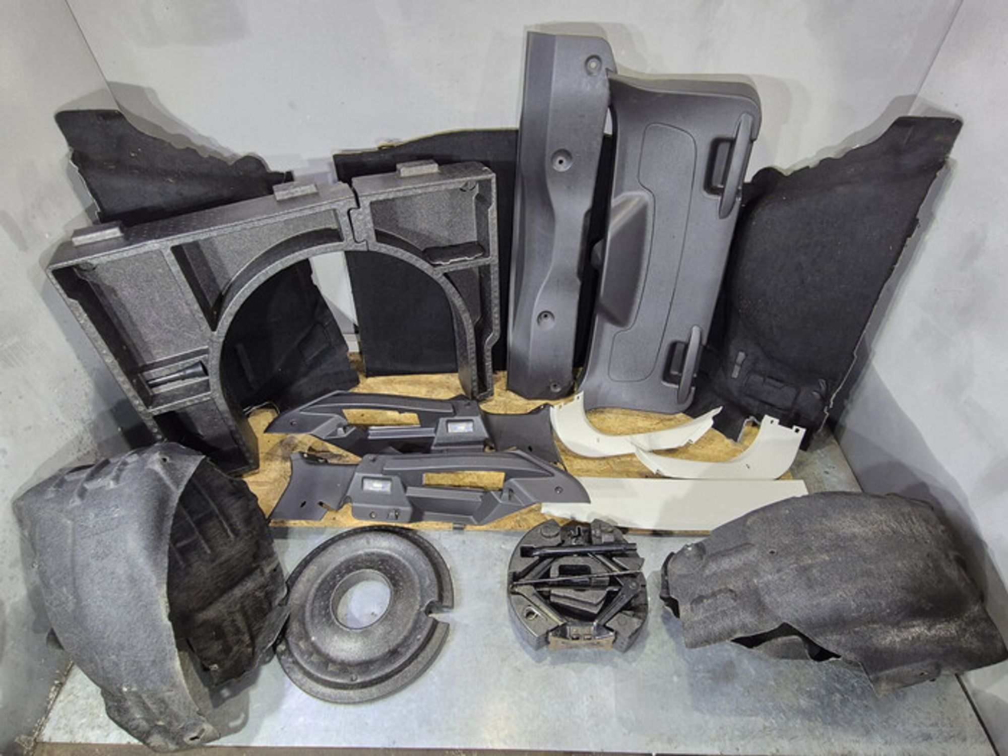 https://ycs.partsauto.market/partsauto-images/thmbs/78ee0fb3787e2dce013ed29fc8a1120c/f0a0ecfd99220ea45d54050077d2fab9/2ababbf77d7022e6ed3f9deef20b72fc.jpg
