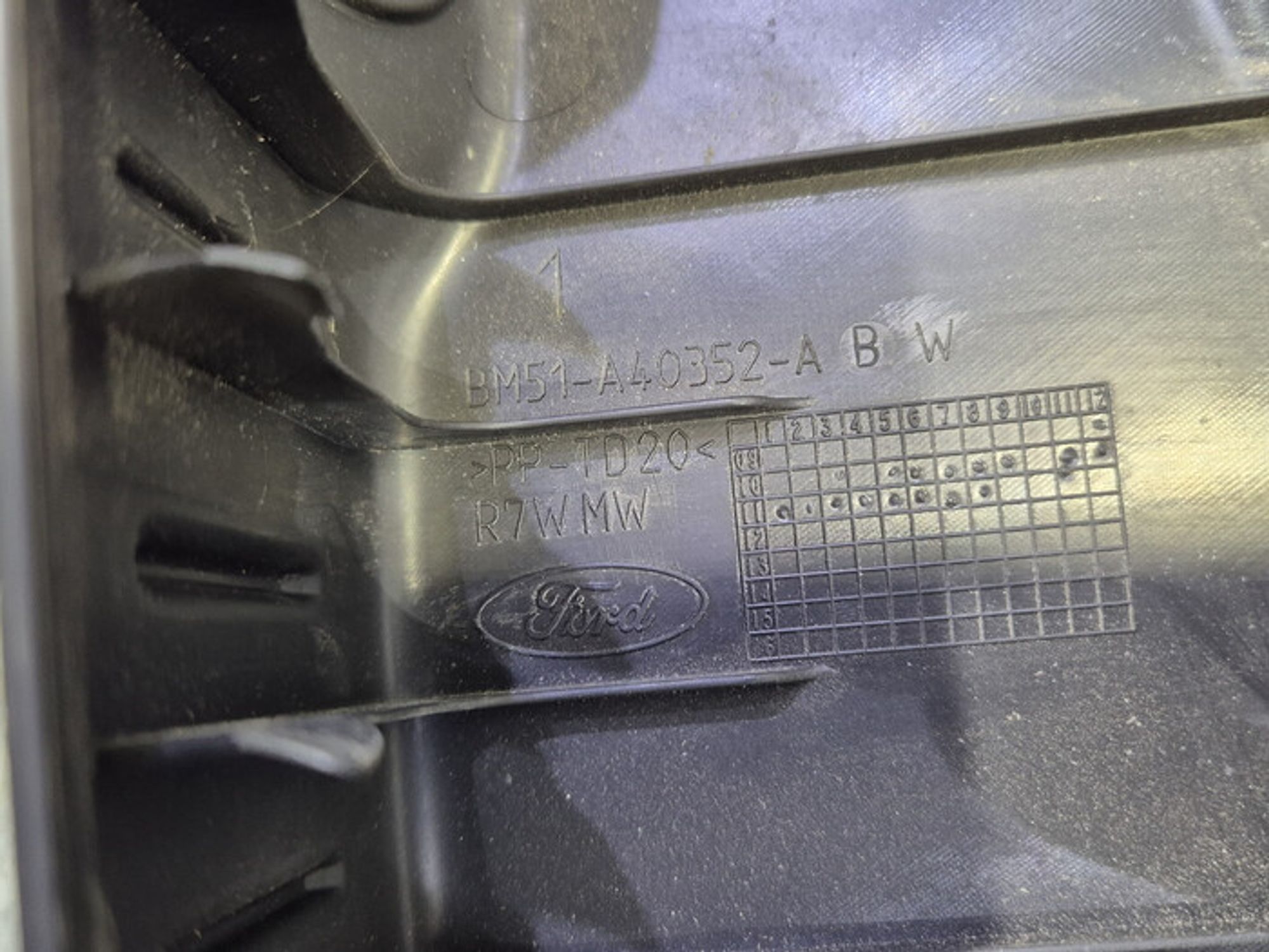 https://ycs.partsauto.market/partsauto-images/thmbs/78ee0fb3787e2dce013ed29fc8a1120c/f0a0ecfd99220ea45d54050077d2fab9/3f679a8a29cd75aaa410436362064429.jpg