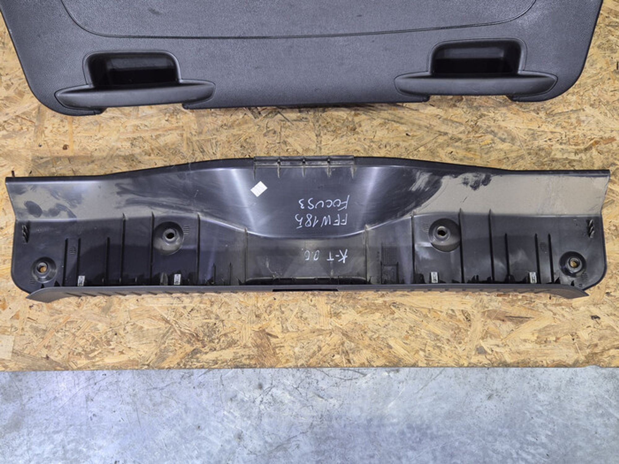 https://ycs.partsauto.market/partsauto-images/thmbs/78ee0fb3787e2dce013ed29fc8a1120c/f0a0ecfd99220ea45d54050077d2fab9/f6640feb5c076b6df38d3634be68dcc8.jpg