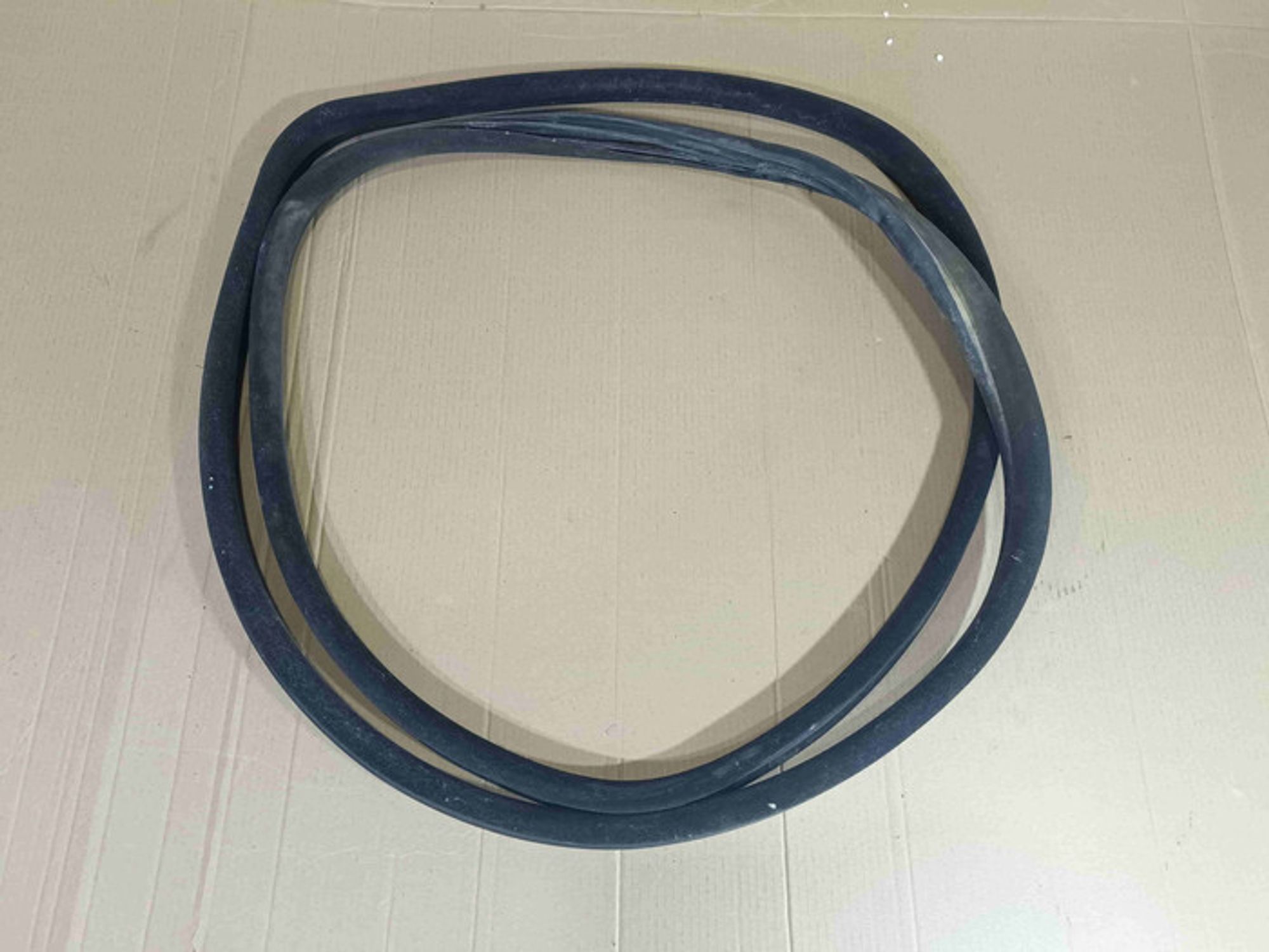 https://ycs.partsauto.market/partsauto-images/thmbs/78ee0fb3787e2dce013ed29fc8a1120c/f16702afe5176744701c818693953202/331837bcd78a68c2090191e2076ee347.jpg