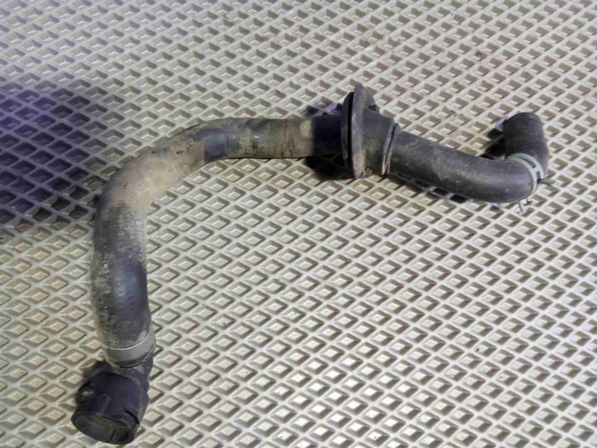 https://ycs.partsauto.market/partsauto-images/thmbs/78ee0fb3787e2dce013ed29fc8a1120c/f293fcd1aadcb03b8b296bf0127f98cd/0ef9112d07cd7dcd1284085c5113bec9.jpg