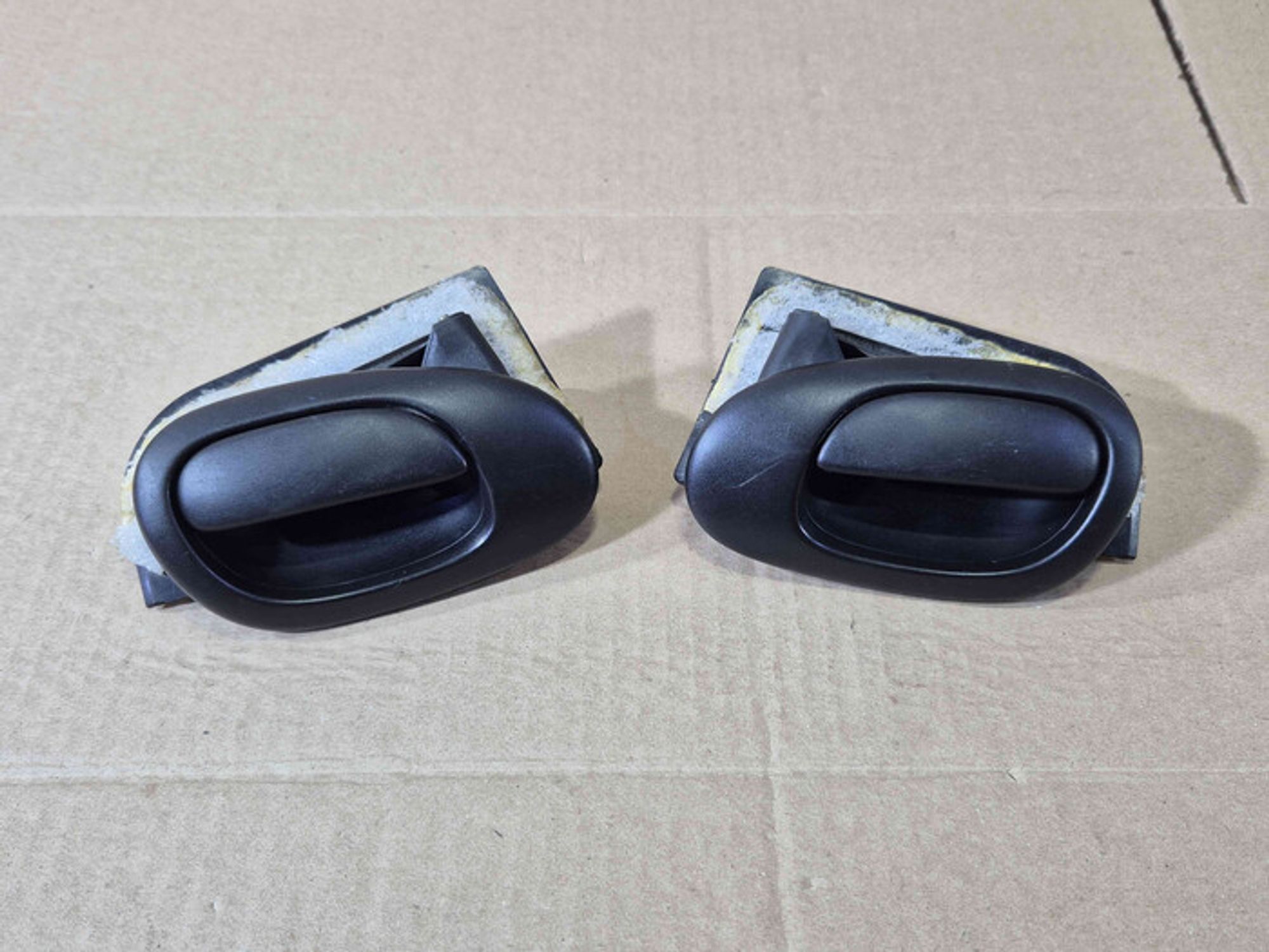 https://ycs.partsauto.market/partsauto-images/thmbs/78ee0fb3787e2dce013ed29fc8a1120c/f320af391f555668e4358bee3e922f42/707d3c8c15d5b7c97962c1afdd23c239.jpg