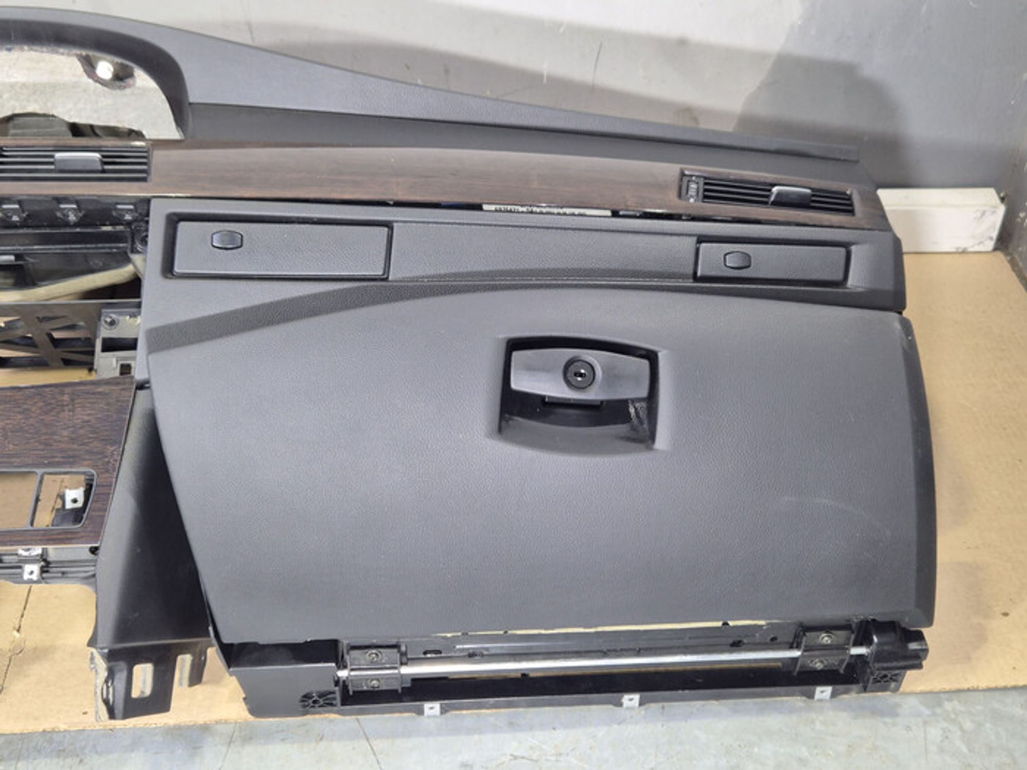 https://ycs.partsauto.market/partsauto-images/thmbs/78ee0fb3787e2dce013ed29fc8a1120c/f34bbcacfd17e6e7a52921808161b69a/1c921419cf649a8efcdbe16408121b58.jpg