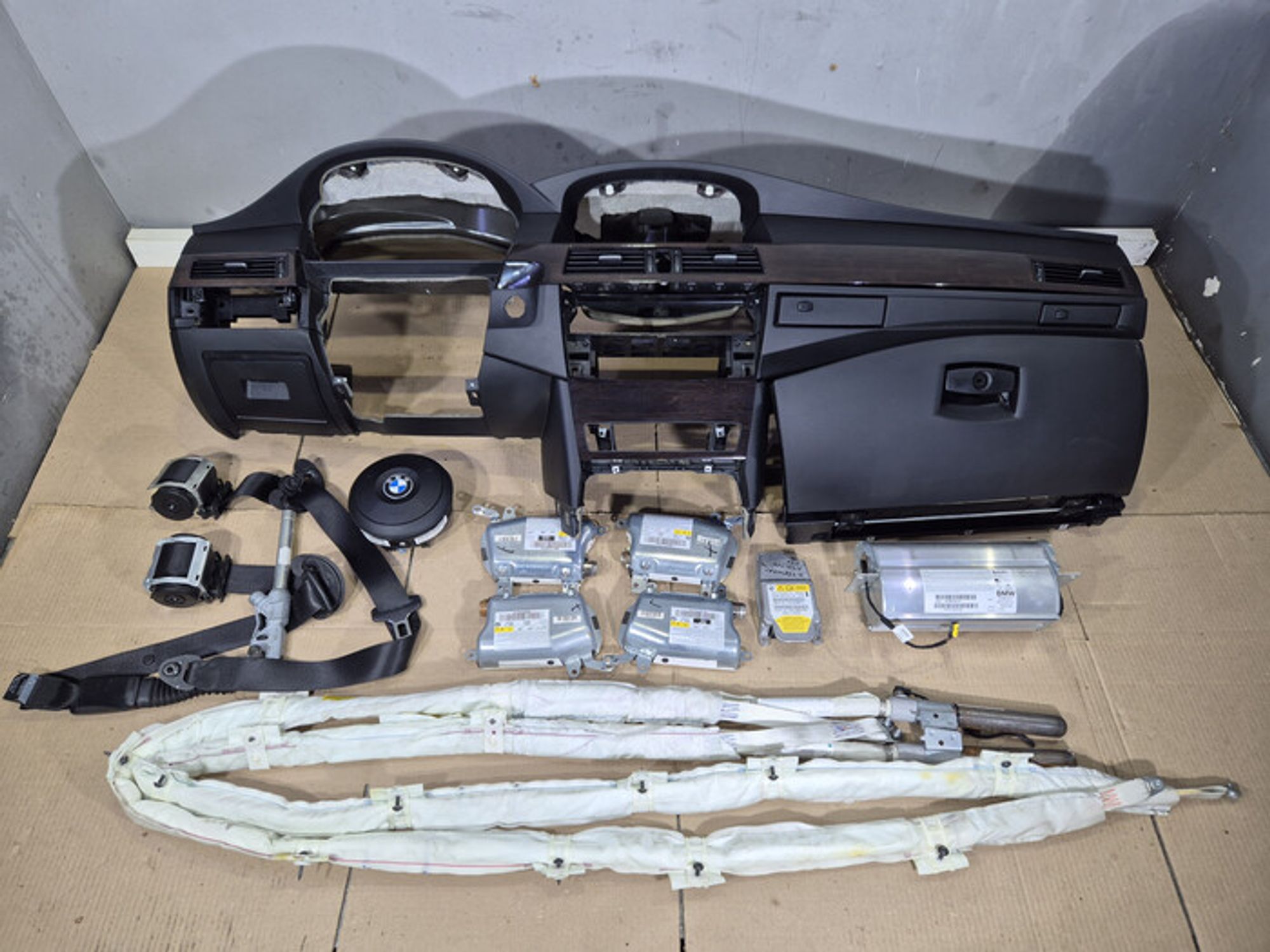 https://ycs.partsauto.market/partsauto-images/thmbs/78ee0fb3787e2dce013ed29fc8a1120c/f34bbcacfd17e6e7a52921808161b69a/6748004f15335441ea7b4ae7f5e1d467.jpg