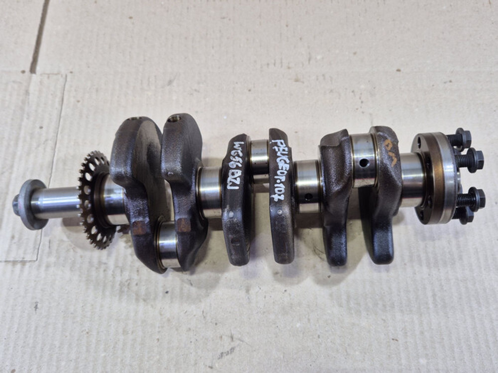 https://ycs.partsauto.market/partsauto-images/thmbs/78ee0fb3787e2dce013ed29fc8a1120c/f4a5142048423a893147adfa9a99c7f9/a97309b3585c6d0106b472a1212a2029.jpg