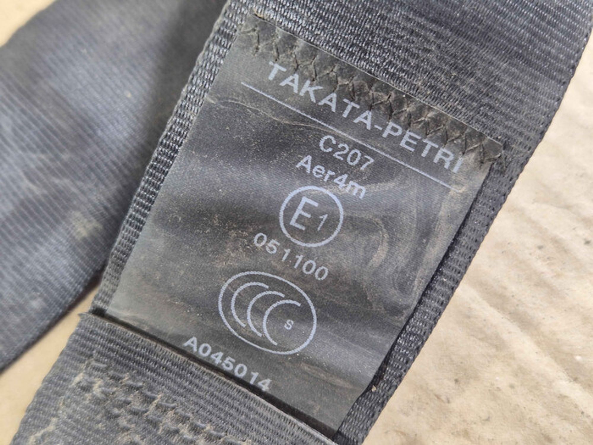 https://ycs.partsauto.market/partsauto-images/thmbs/78ee0fb3787e2dce013ed29fc8a1120c/f4ac81bc362e82a14dbb88bf12921091/1b6906b858cb473a83c6a92760c5243a.jpg