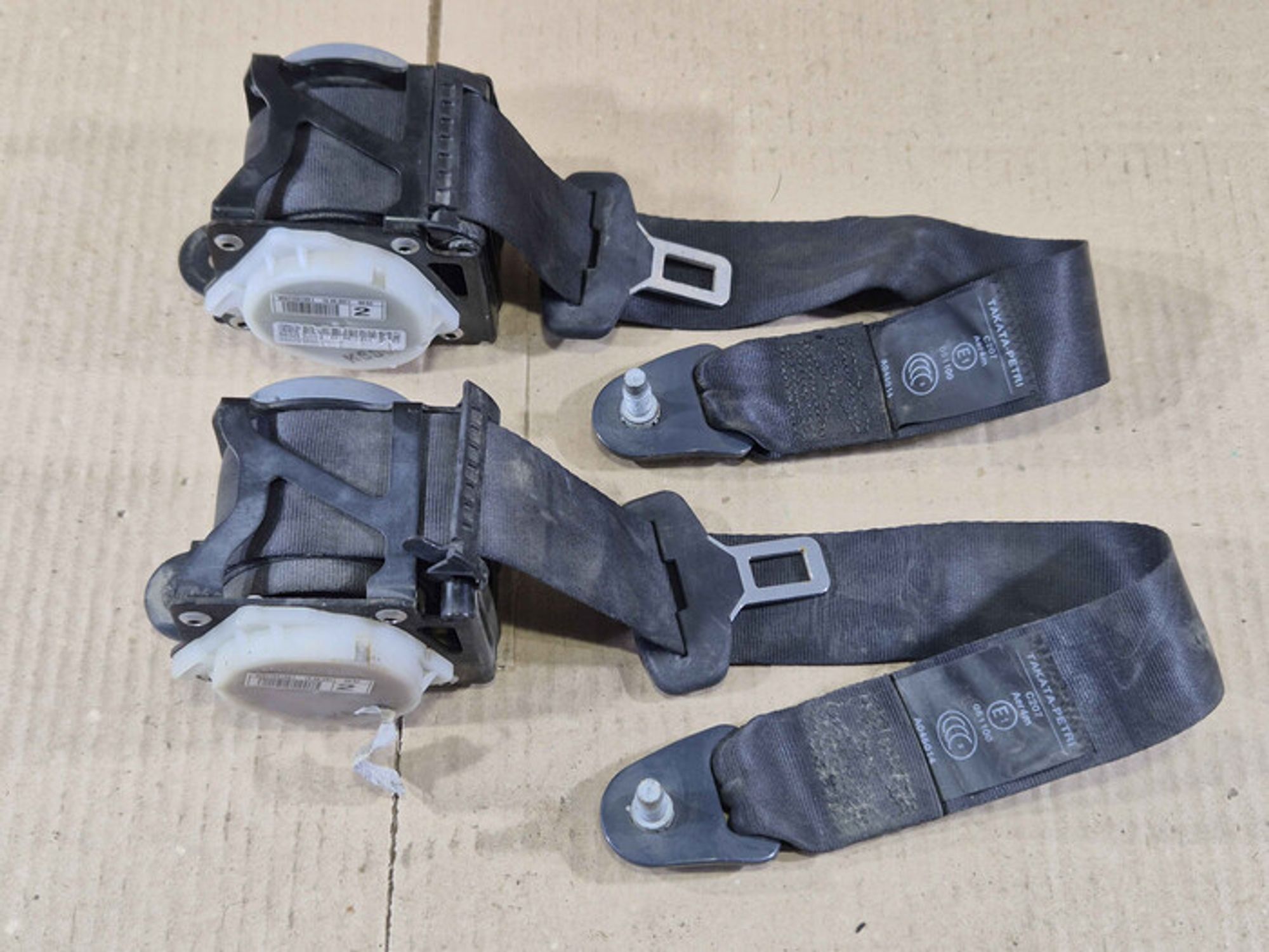 https://ycs.partsauto.market/partsauto-images/thmbs/78ee0fb3787e2dce013ed29fc8a1120c/f4ac81bc362e82a14dbb88bf12921091/5a31f26753dd9cc6f06b996324dea702.jpg