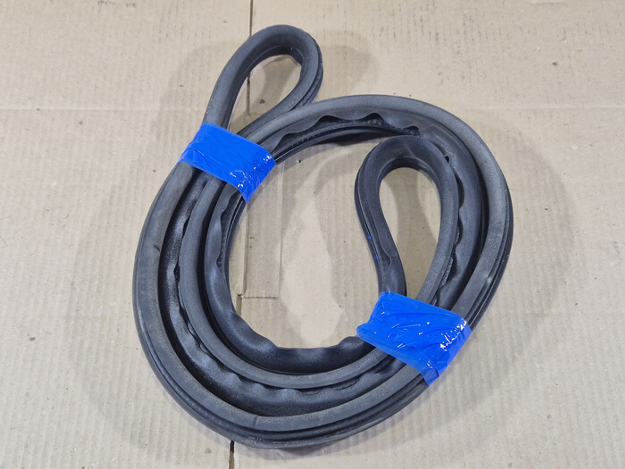 https://ycs.partsauto.market/partsauto-images/thmbs/78ee0fb3787e2dce013ed29fc8a1120c/f564618292055d6377ea0714c26f5bb1/5fde966932575d4edf1473e3676512a6.jpg