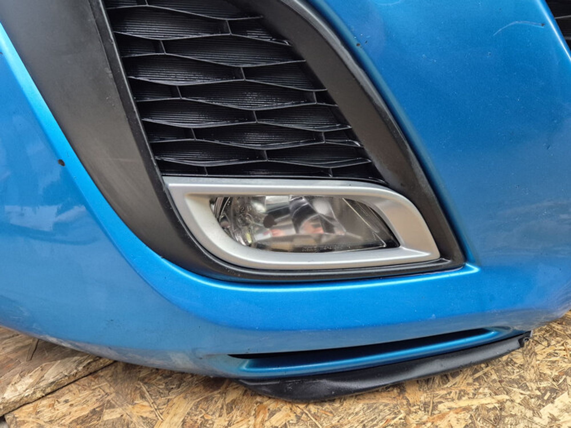 https://ycs.partsauto.market/partsauto-images/thmbs/78ee0fb3787e2dce013ed29fc8a1120c/f6175da717f841e710fefe19a22132de/f6a70427feda5cdc818d21854a6d2996.jpg