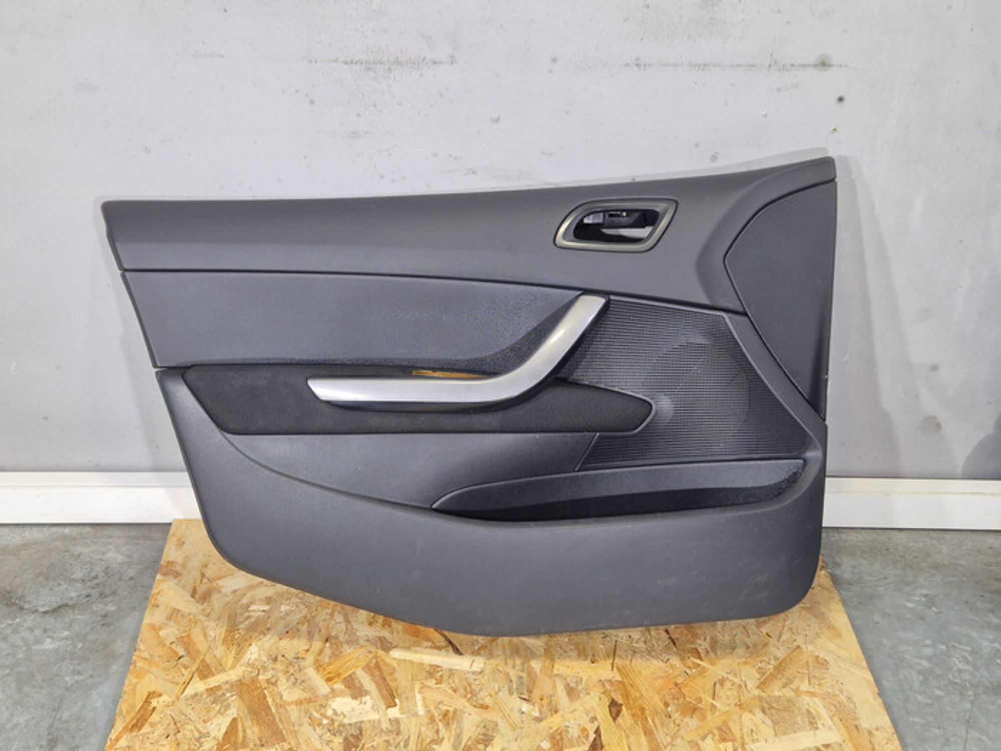 https://ycs.partsauto.market/partsauto-images/thmbs/78ee0fb3787e2dce013ed29fc8a1120c/f6a286598c253605d96dbe72f23ad322/374afb5a5e0eb6bdb095a11e412d24bf.jpg