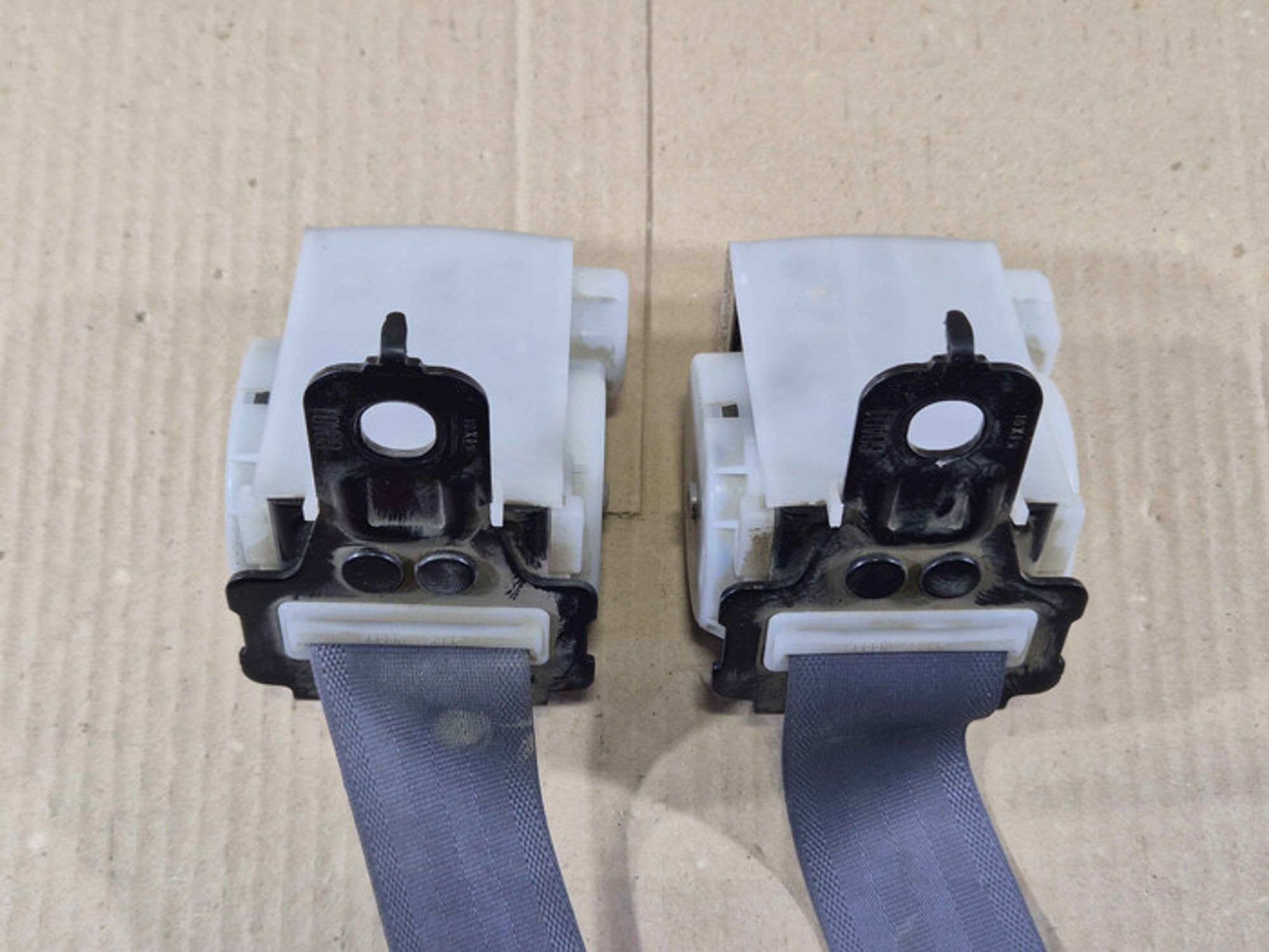 https://ycs.partsauto.market/partsauto-images/thmbs/78ee0fb3787e2dce013ed29fc8a1120c/f7dd7d3137c80a3f1e0e01bcf8e8dc6e/0122330137a676d608fcb6d636020d37.jpg