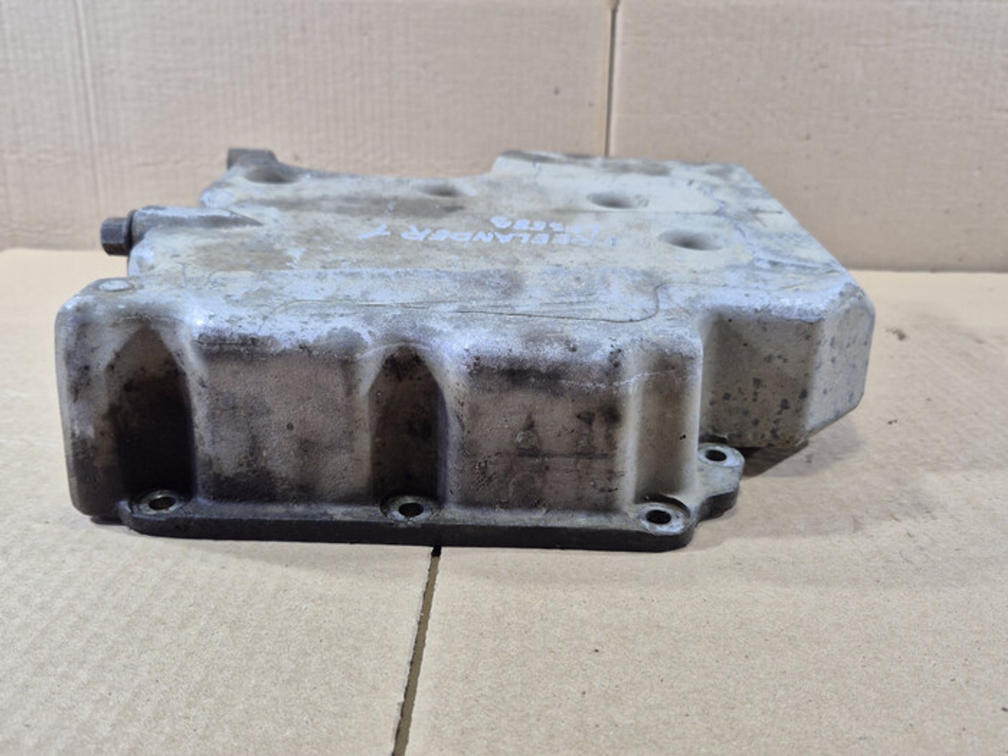 https://ycs.partsauto.market/partsauto-images/thmbs/78ee0fb3787e2dce013ed29fc8a1120c/f83ba61ab3b66b6d2222bf4f21d3ae38/fe8057cb7329f2e2dfc3d9ded4e75ce8.jpg