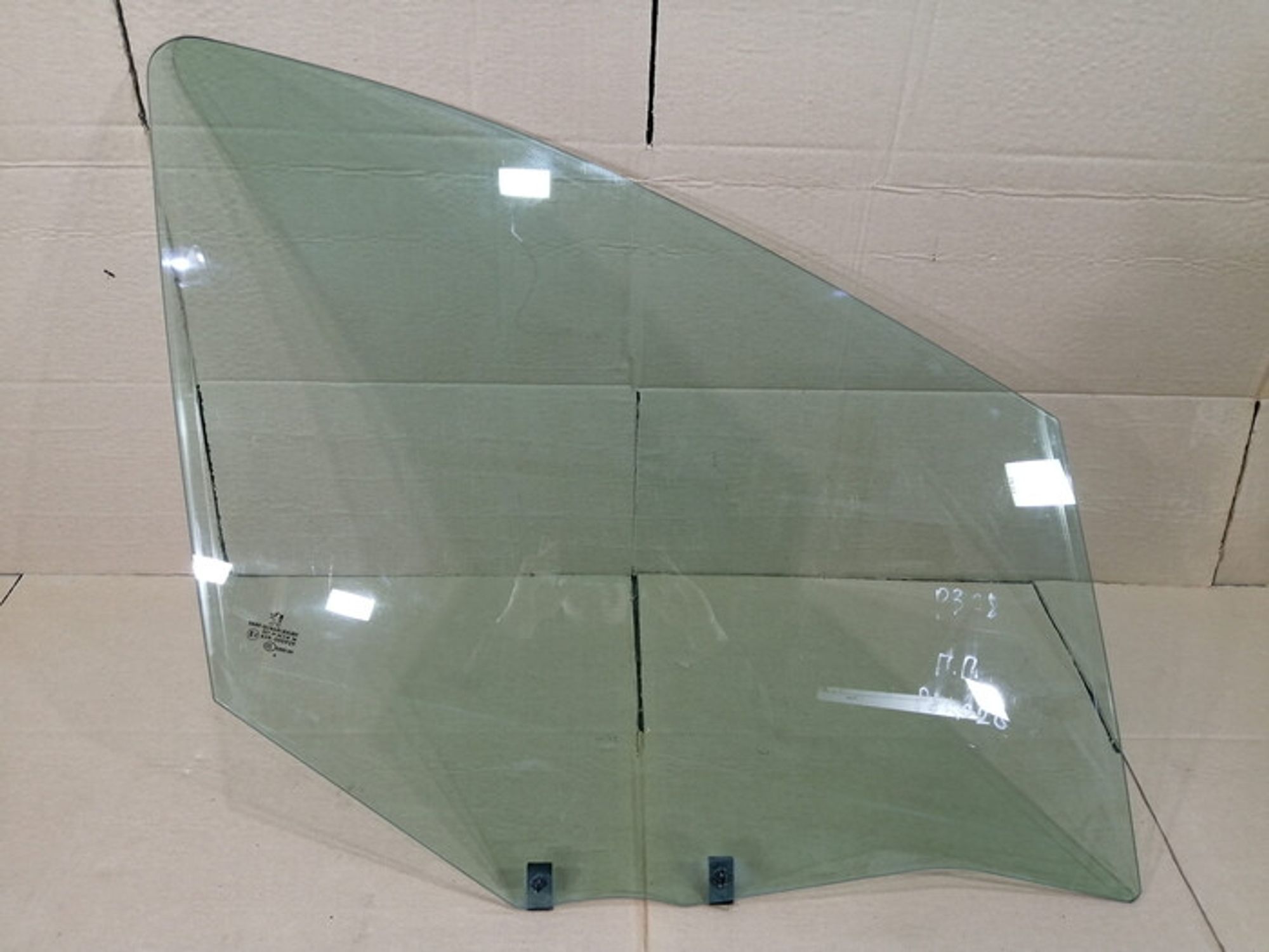 https://ycs.partsauto.market/partsauto-images/thmbs/78ee0fb3787e2dce013ed29fc8a1120c/f84323640111c03b007aef0be914367a/1dff72edb7f7448606e09f2d406a7c91.jpg