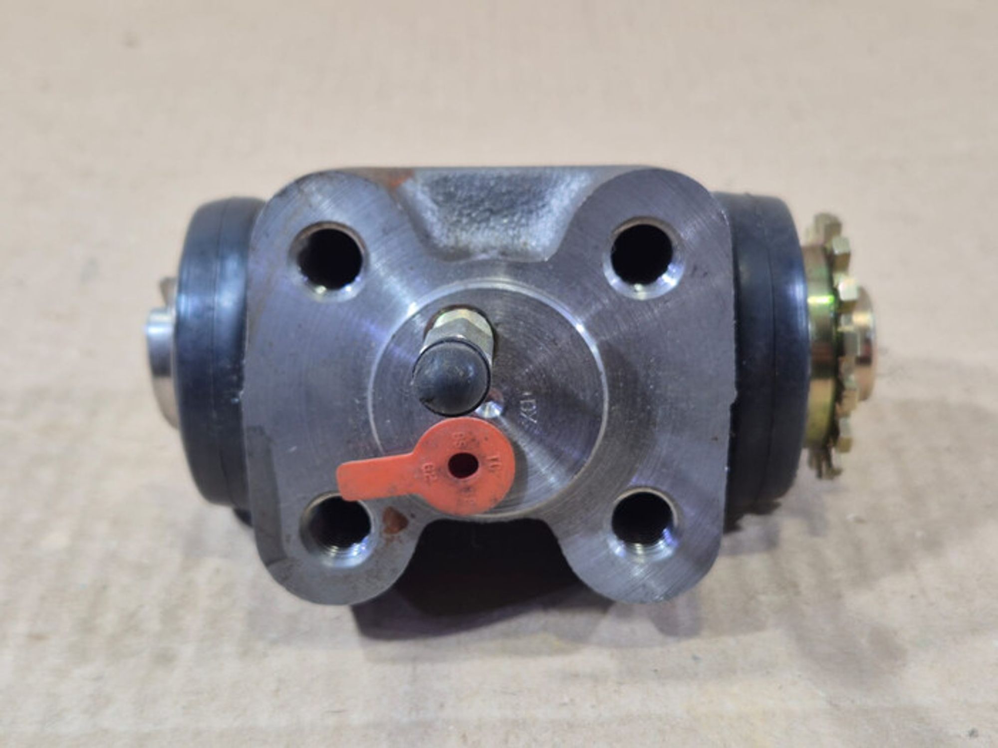 https://ycs.partsauto.market/partsauto-images/thmbs/78ee0fb3787e2dce013ed29fc8a1120c/f98f294583451fcde7d2afea95992cef/388b1bb9e3d9fb87ac94e011bd13e099.jpg