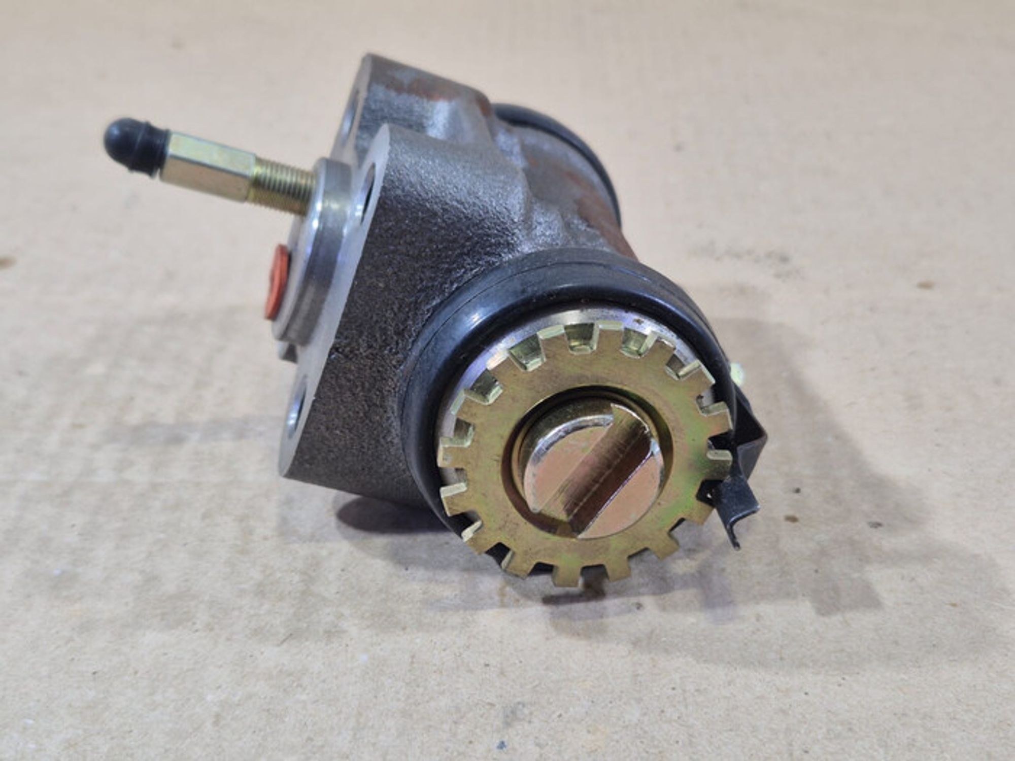 https://ycs.partsauto.market/partsauto-images/thmbs/78ee0fb3787e2dce013ed29fc8a1120c/f98f294583451fcde7d2afea95992cef/5b57482d43e9e1583c67874919934305.jpg