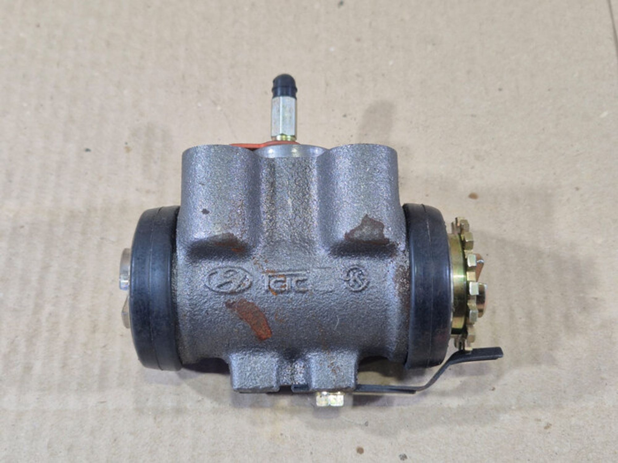 https://ycs.partsauto.market/partsauto-images/thmbs/78ee0fb3787e2dce013ed29fc8a1120c/f98f294583451fcde7d2afea95992cef/e8dd1bc19c4aa16962fc2d9b78db6f4a.jpg
