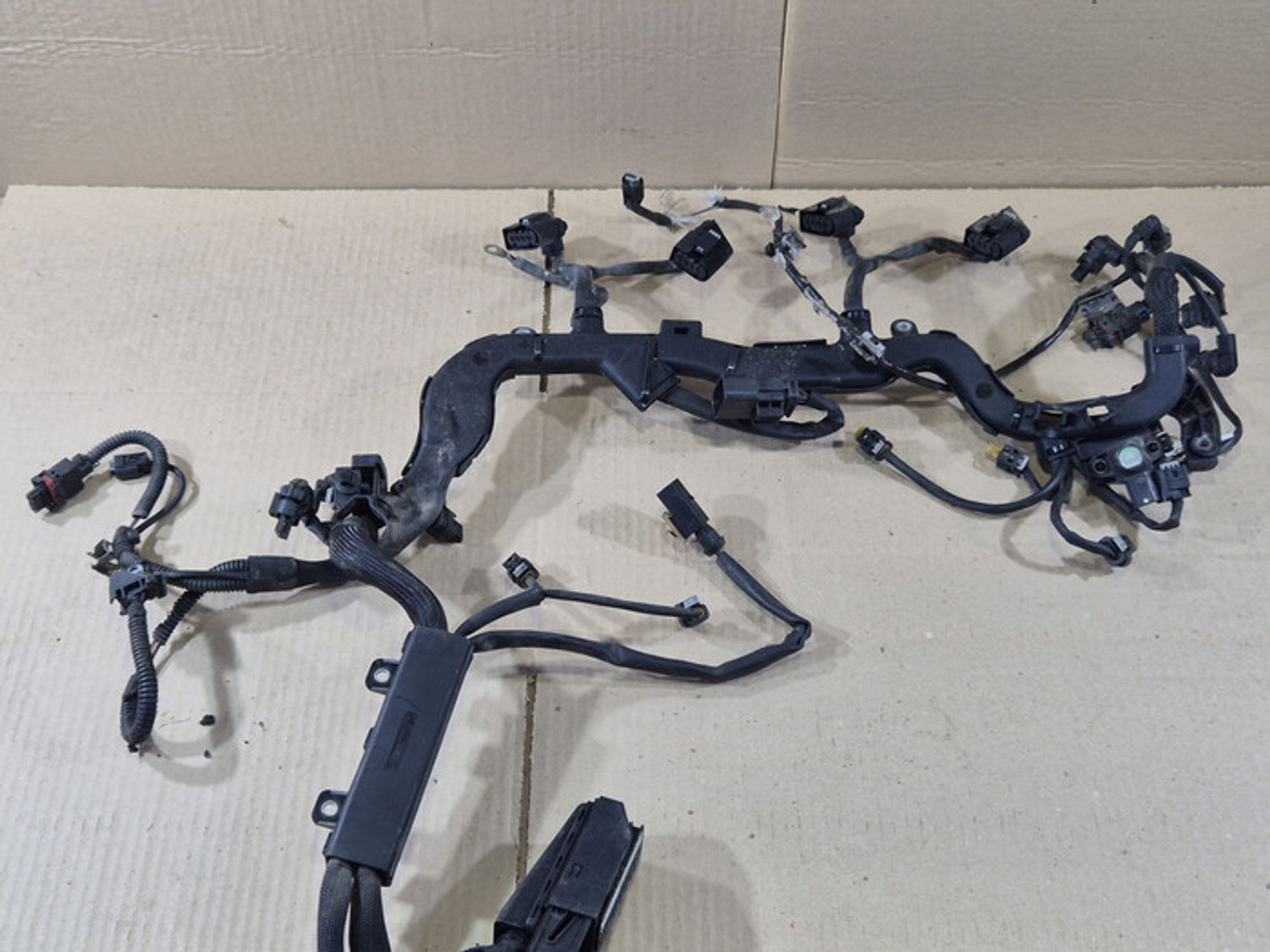 https://ycs.partsauto.market/partsauto-images/thmbs/78ee0fb3787e2dce013ed29fc8a1120c/fbb31ceeaad38e5b3a62c1af6ef125b6/af93fe26d057eadfc06d0ff014432634.jpg