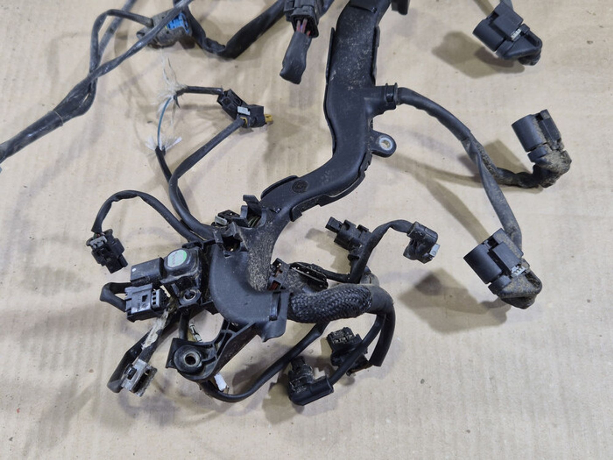 https://ycs.partsauto.market/partsauto-images/thmbs/78ee0fb3787e2dce013ed29fc8a1120c/fbb31ceeaad38e5b3a62c1af6ef125b6/c1e86cf4595785886e8d5d7b397dabdb.jpg
