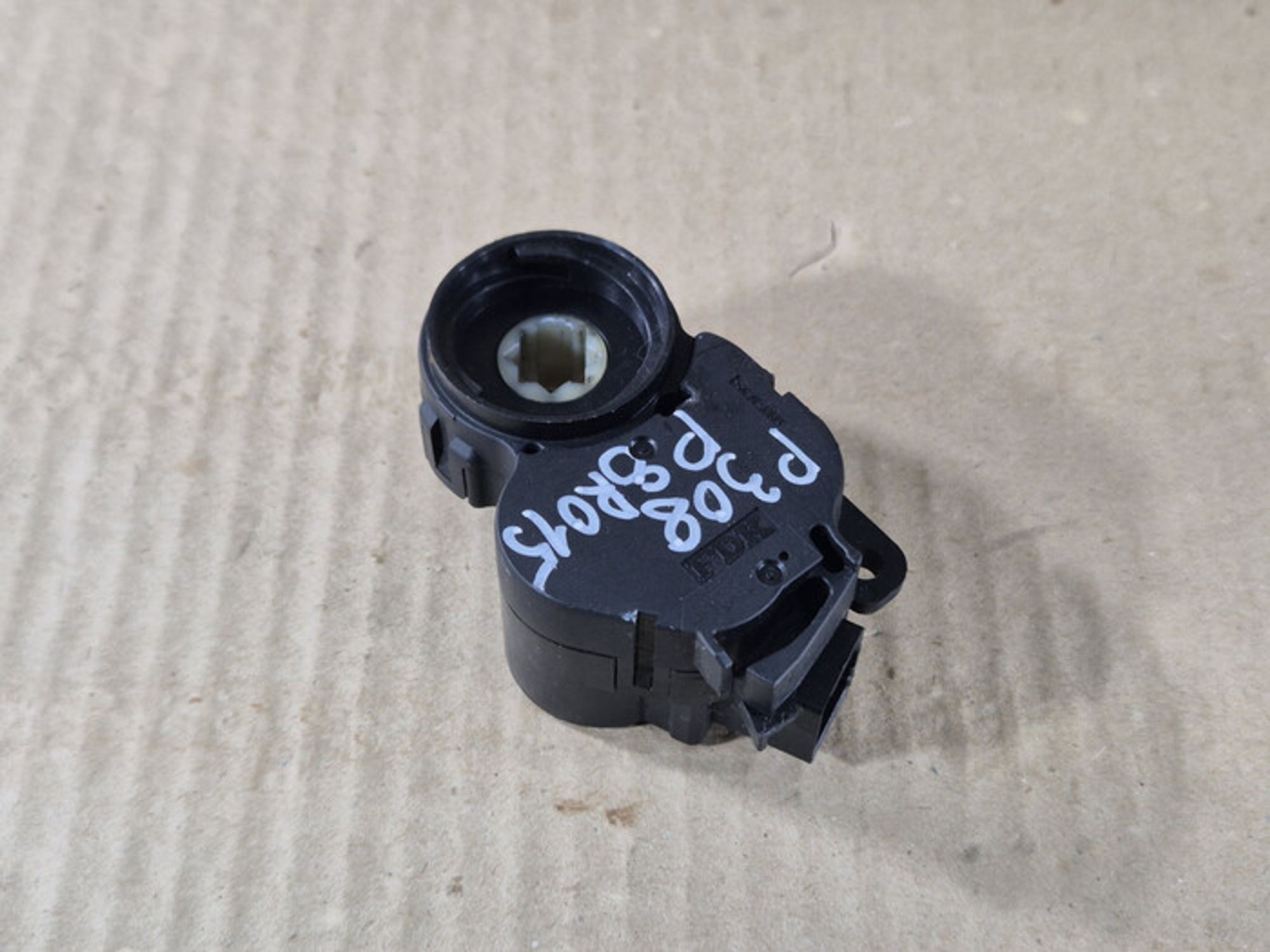 https://ycs.partsauto.market/partsauto-images/thmbs/78ee0fb3787e2dce013ed29fc8a1120c/fbbae4fd7466e0952903a9d08636535e/5f72af2842c131e2820bacce13d8ab1c.jpg