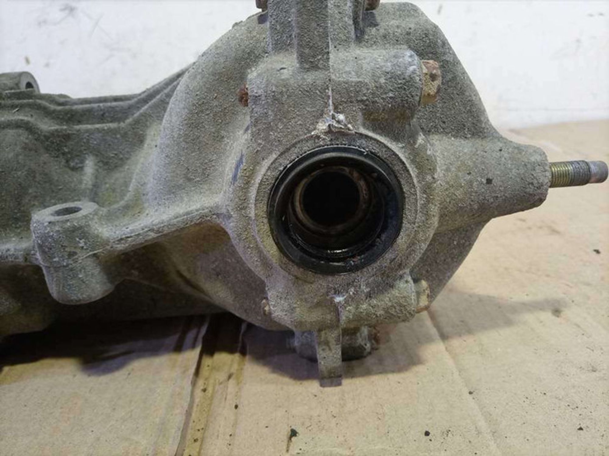 https://ycs.partsauto.market/partsauto-images/thmbs/78ee0fb3787e2dce013ed29fc8a1120c/fc0d16bf6928a68cc363c44137d4d74b/3555f2e3218dd8ec0b604a01939a28b1.jpg