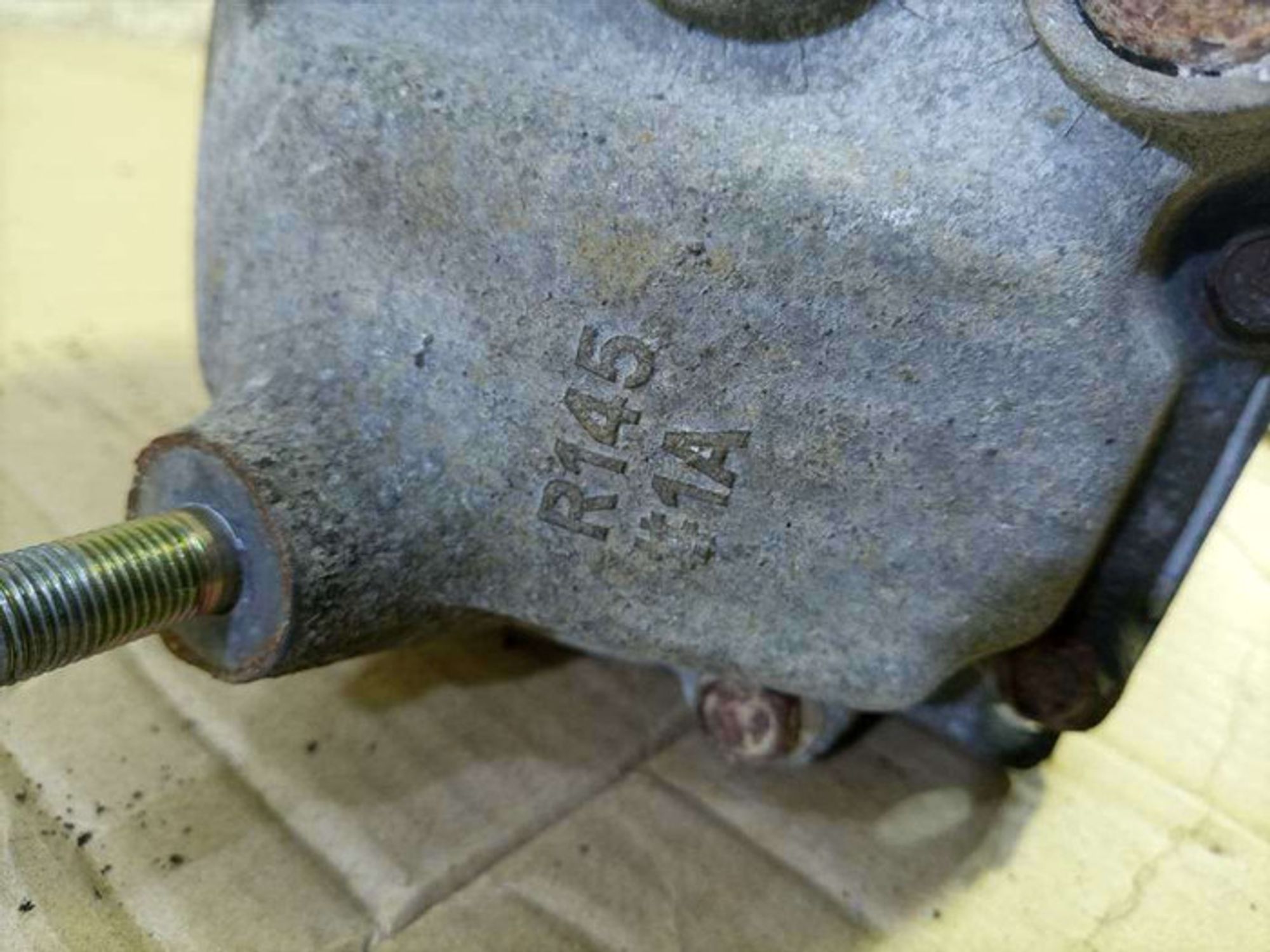 https://ycs.partsauto.market/partsauto-images/thmbs/78ee0fb3787e2dce013ed29fc8a1120c/fc0d16bf6928a68cc363c44137d4d74b/cd8ad3a680e6ec8142b86433772cb04c.jpg