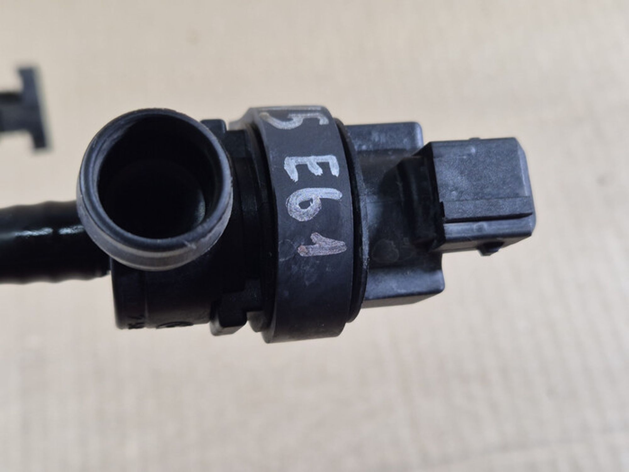 https://ycs.partsauto.market/partsauto-images/thmbs/78ee0fb3787e2dce013ed29fc8a1120c/fc37b7cd0ec8ab10a7d8c57a3cc2abd2/6e1797d8730e25e7031ea038a0697ef4.jpg