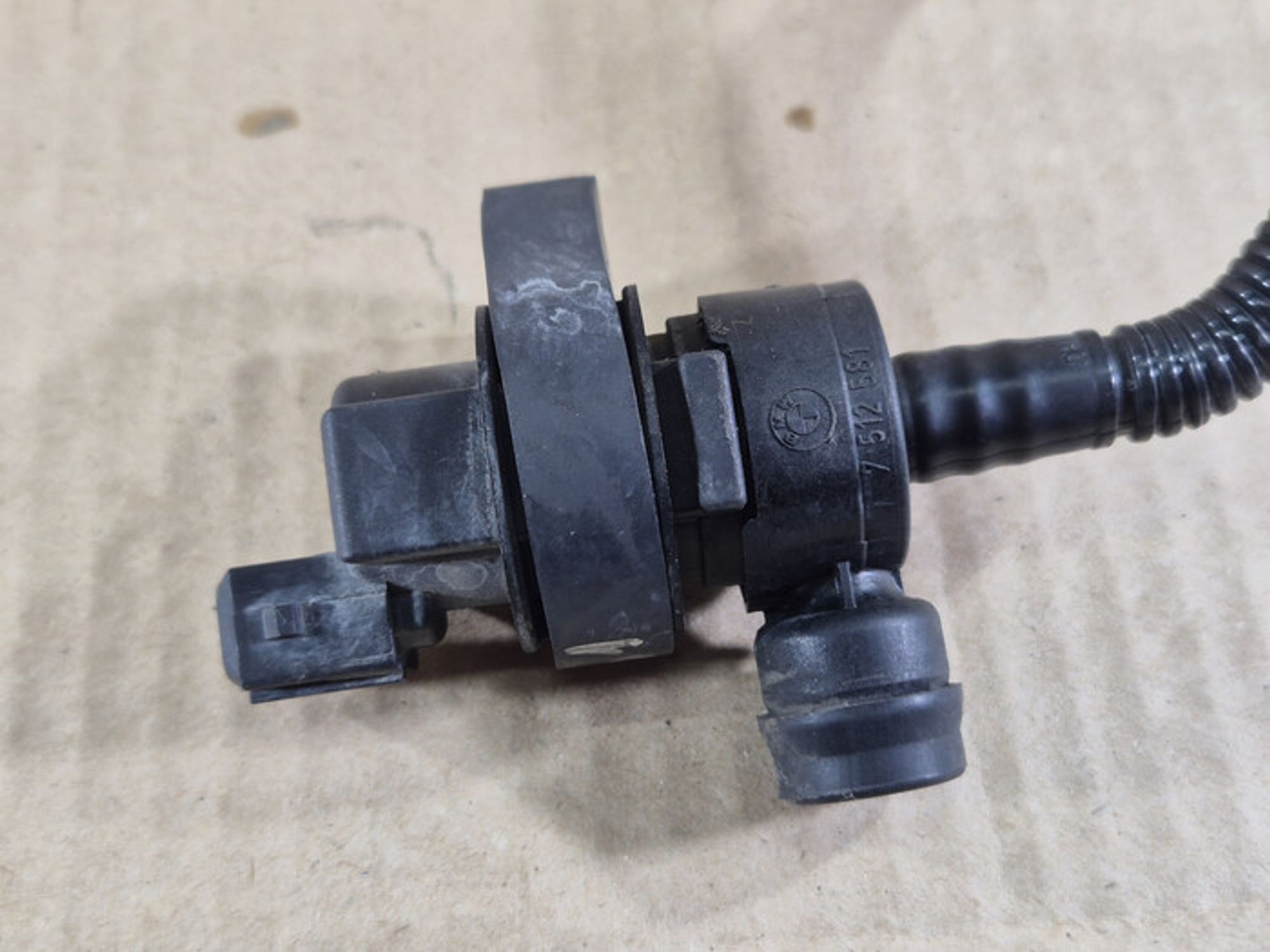 https://ycs.partsauto.market/partsauto-images/thmbs/78ee0fb3787e2dce013ed29fc8a1120c/fc37b7cd0ec8ab10a7d8c57a3cc2abd2/fe47f0ec966652bb756a398549633c39.jpg