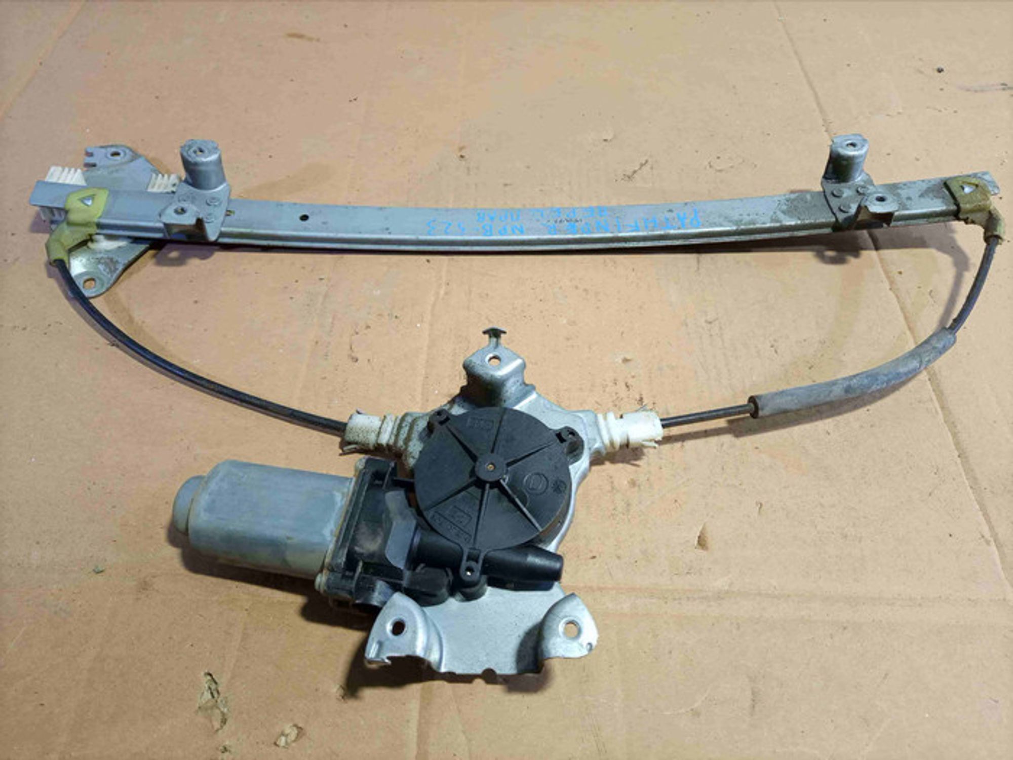 https://ycs.partsauto.market/partsauto-images/thmbs/78ee0fb3787e2dce013ed29fc8a1120c/fc3b3422e56066b8f59d36023250fcd0/fc980f595283155b51a4d0aac9a05d61.jpg