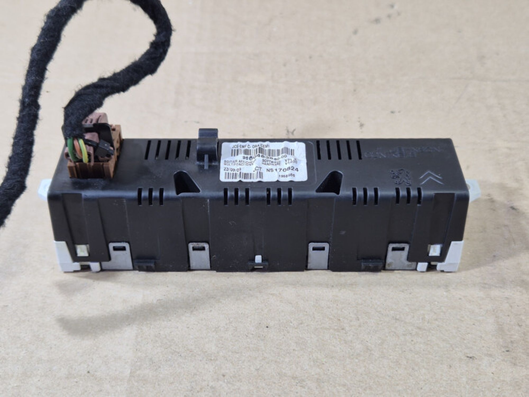 https://ycs.partsauto.market/partsauto-images/thmbs/78ee0fb3787e2dce013ed29fc8a1120c/fc85623a87bc154ef2fee8954b2a014b/5da542ca0afd931722fb83a437cd55ed.jpg