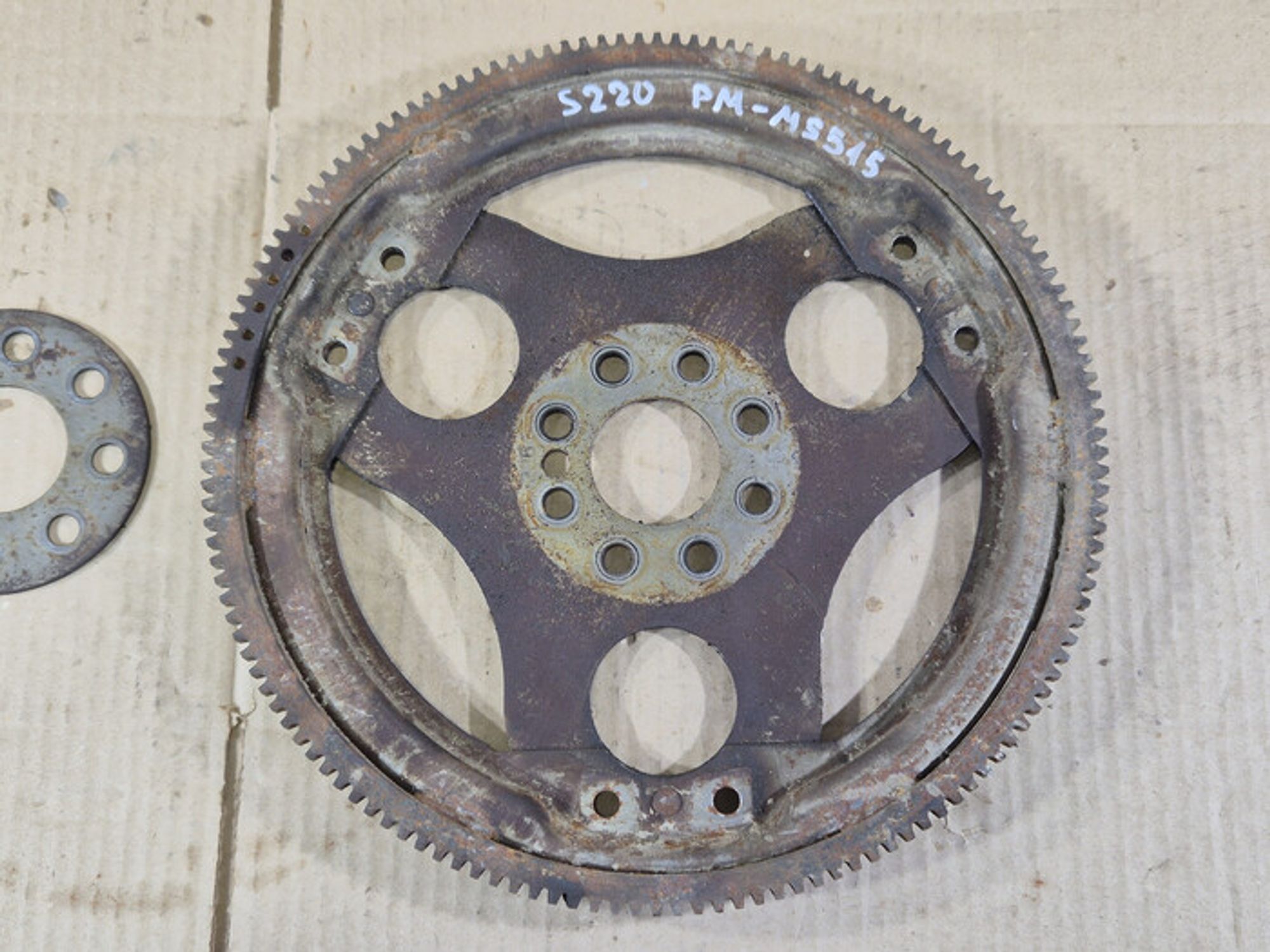 https://ycs.partsauto.market/partsauto-images/thmbs/78ee0fb3787e2dce013ed29fc8a1120c/fc9499dba47f1fa48e717797c1ed5028/b6ef6fa21b0376cd5954d5583323e9c2.jpg