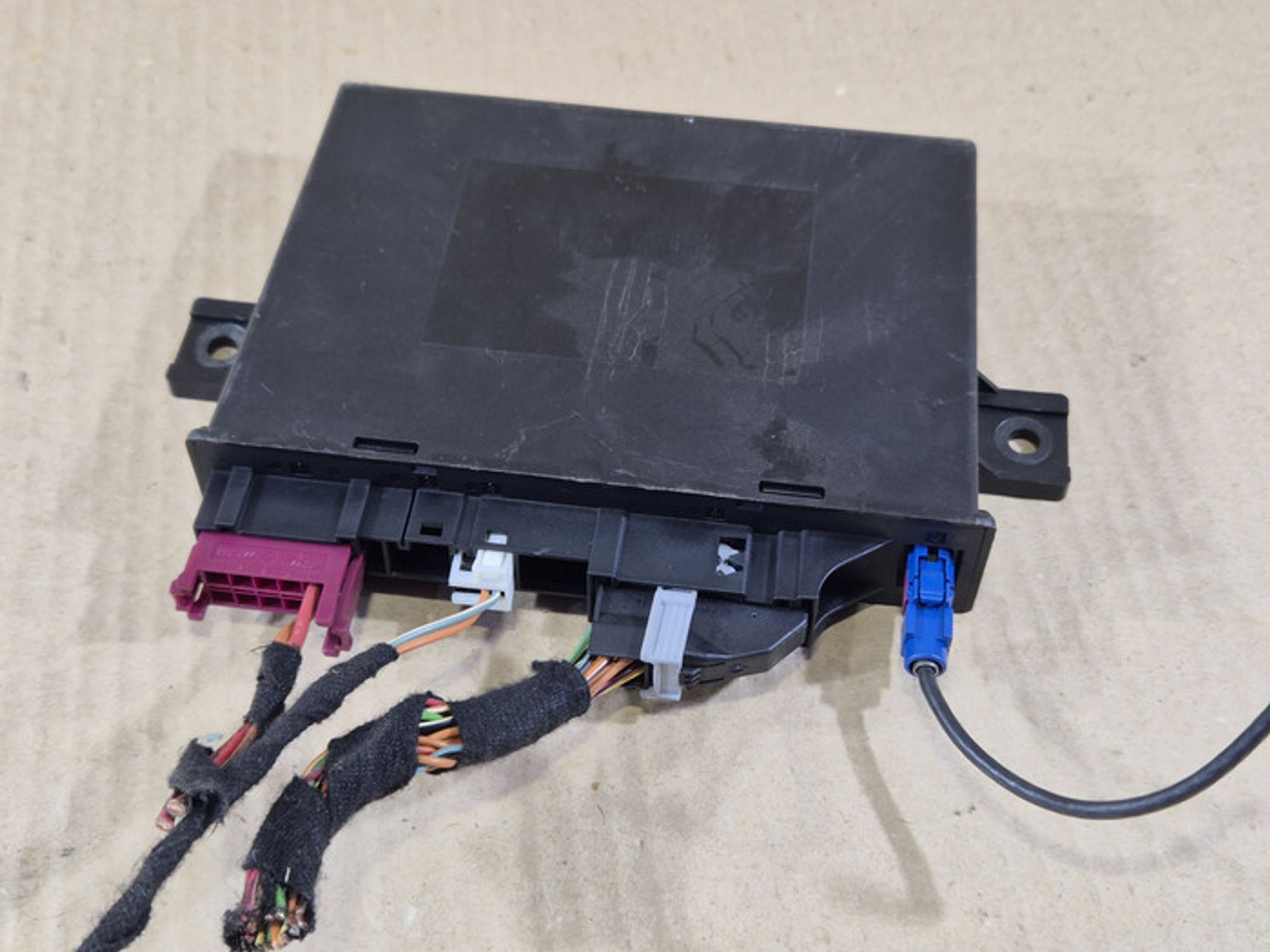 https://ycs.partsauto.market/partsauto-images/thmbs/78ee0fb3787e2dce013ed29fc8a1120c/fd6bc3d36c200b337060e20db1365313/50f7fda2d393f14fe726b2dcbb412bce.jpg