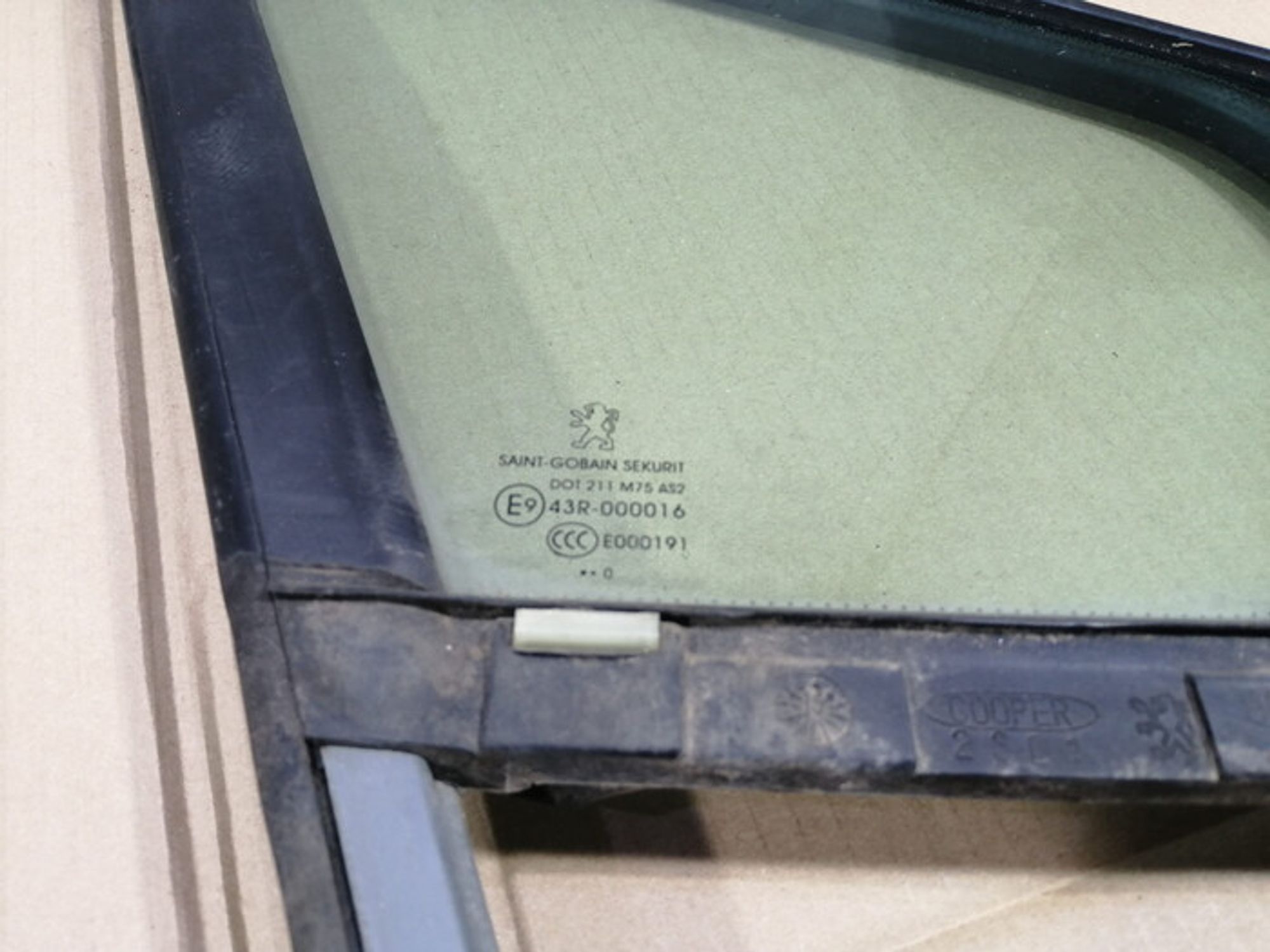 https://ycs.partsauto.market/partsauto-images/thmbs/78ee0fb3787e2dce013ed29fc8a1120c/fde3eea59aef44ec398063fe4df66080/471b78949f6fba9e65ed4a0dcea11bfb.jpg