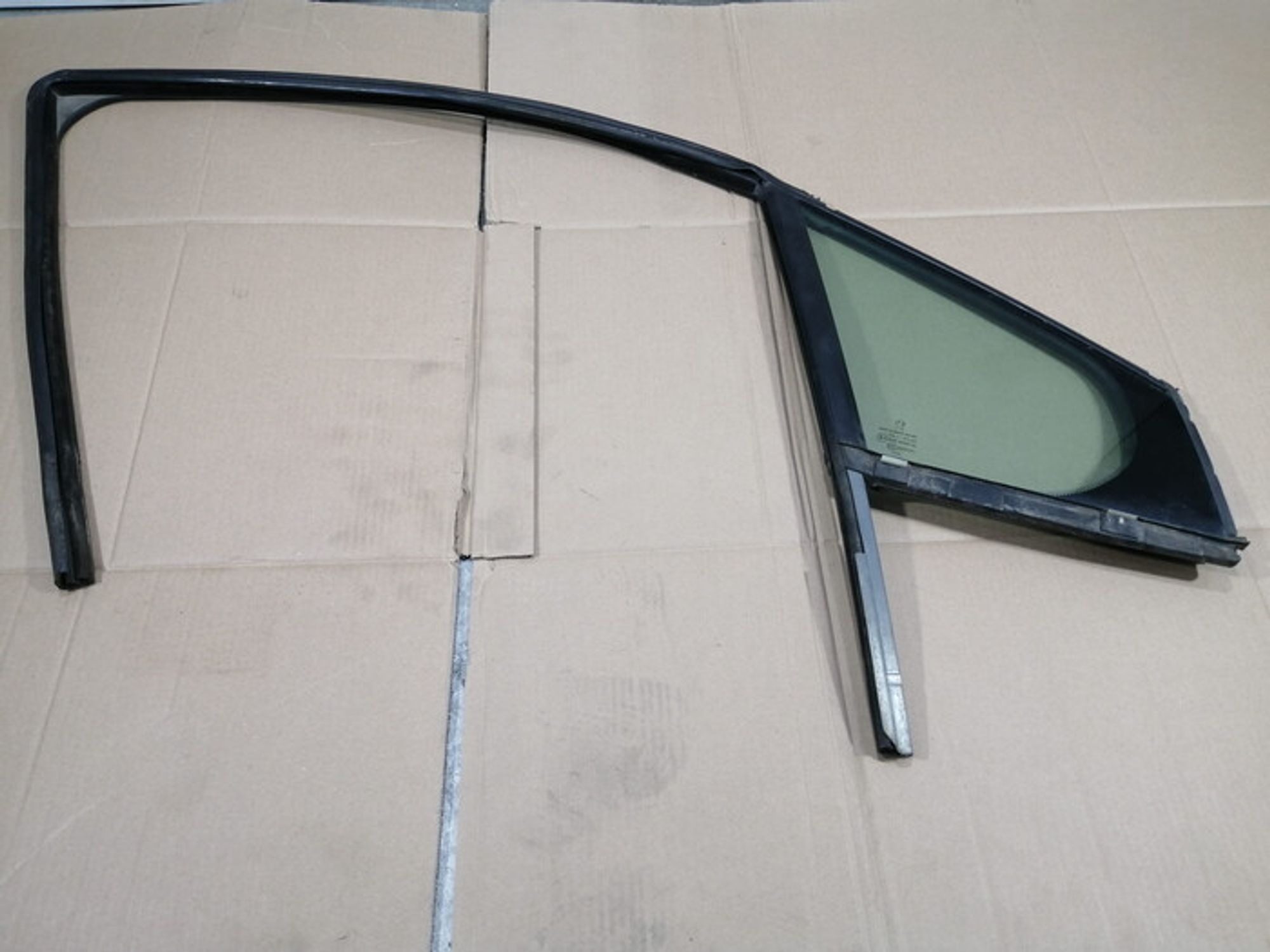 https://ycs.partsauto.market/partsauto-images/thmbs/78ee0fb3787e2dce013ed29fc8a1120c/fde3eea59aef44ec398063fe4df66080/8b57c5a0842c3b30158ea9a8dd7ef712.jpg